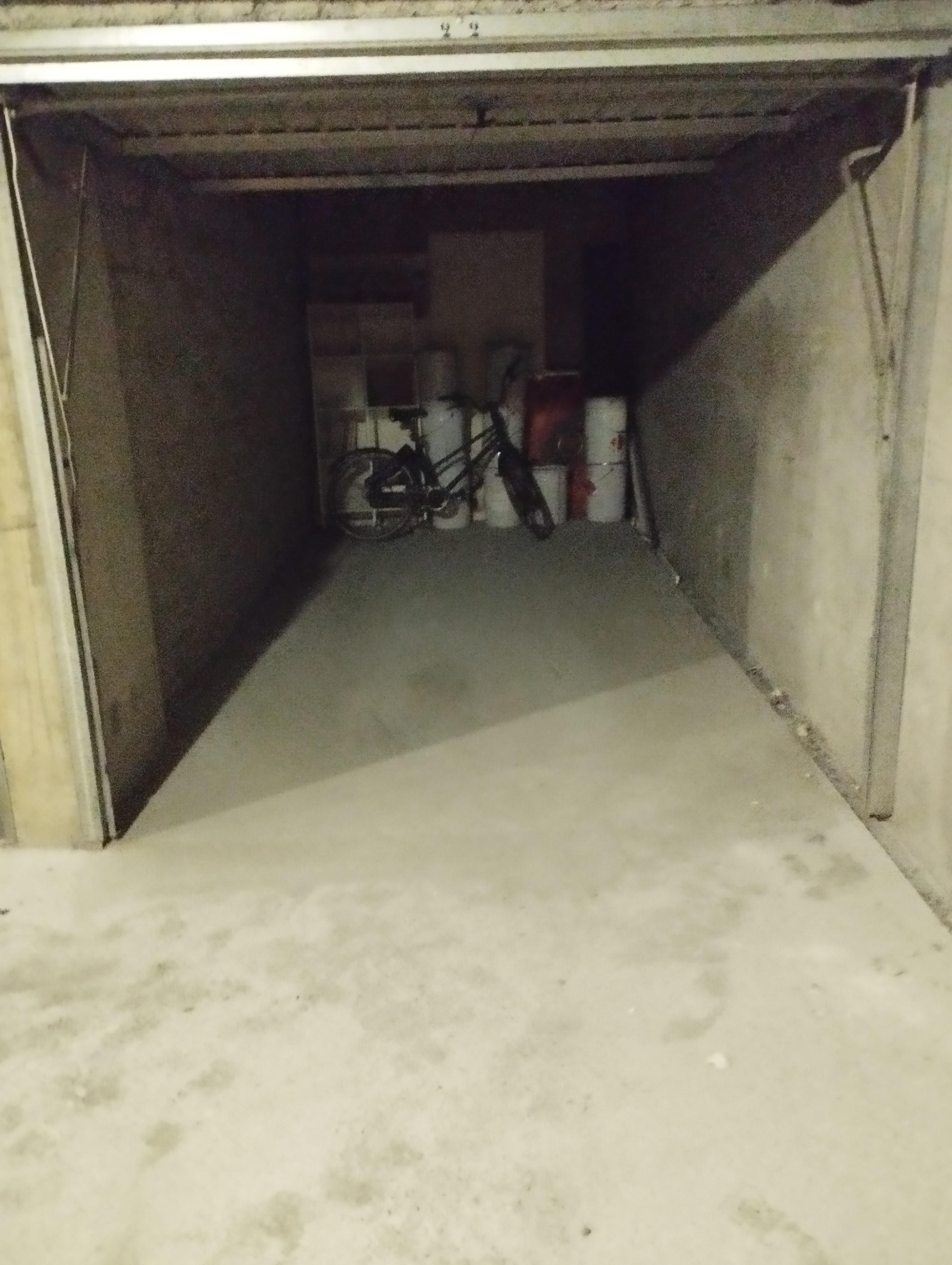Garage/Box 12m² à Oullins