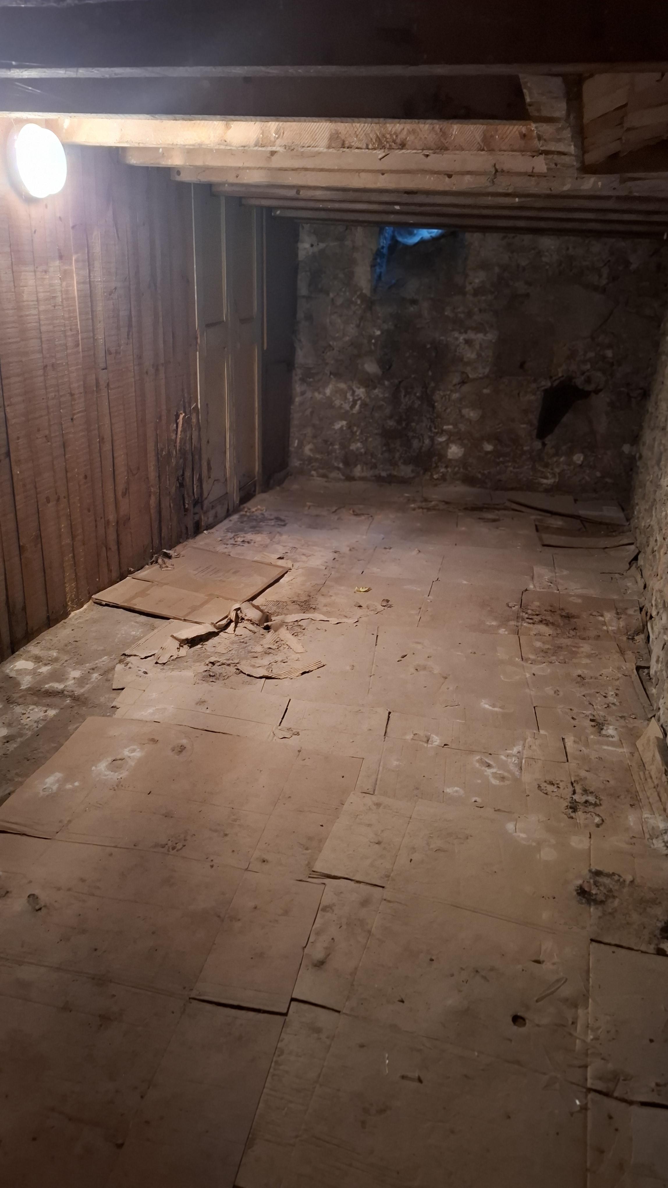 📦 À LOUER – Espaces de stockage sécurisées