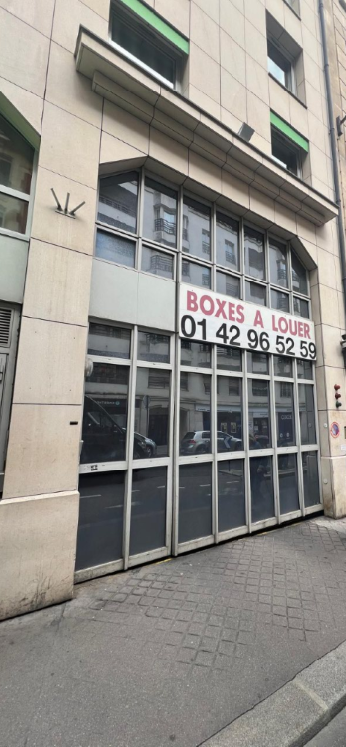 Emplacement de stationnement de 12m2 – rue Damrémont
