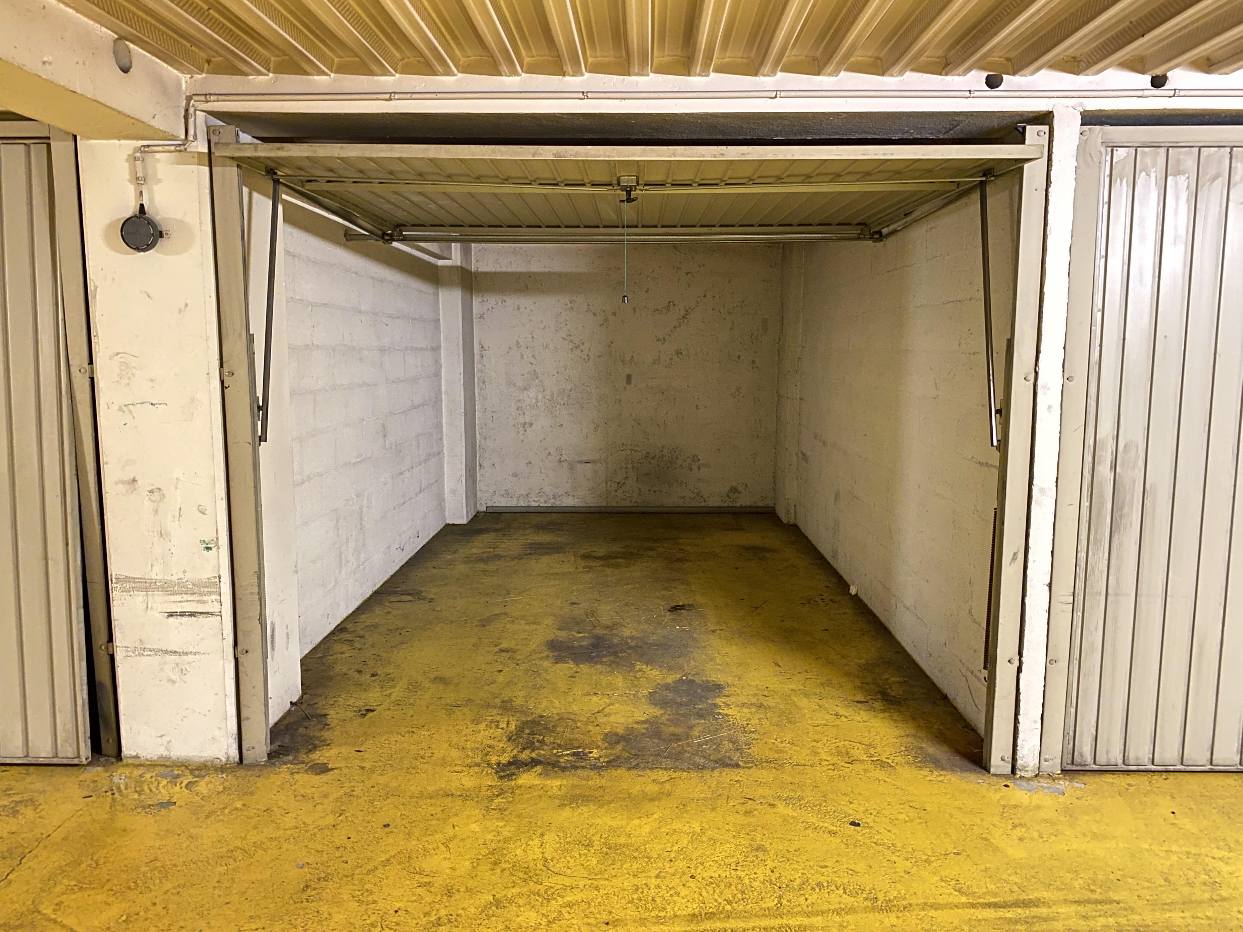 Box fermé niveau -4 / rue Damrémont Paris