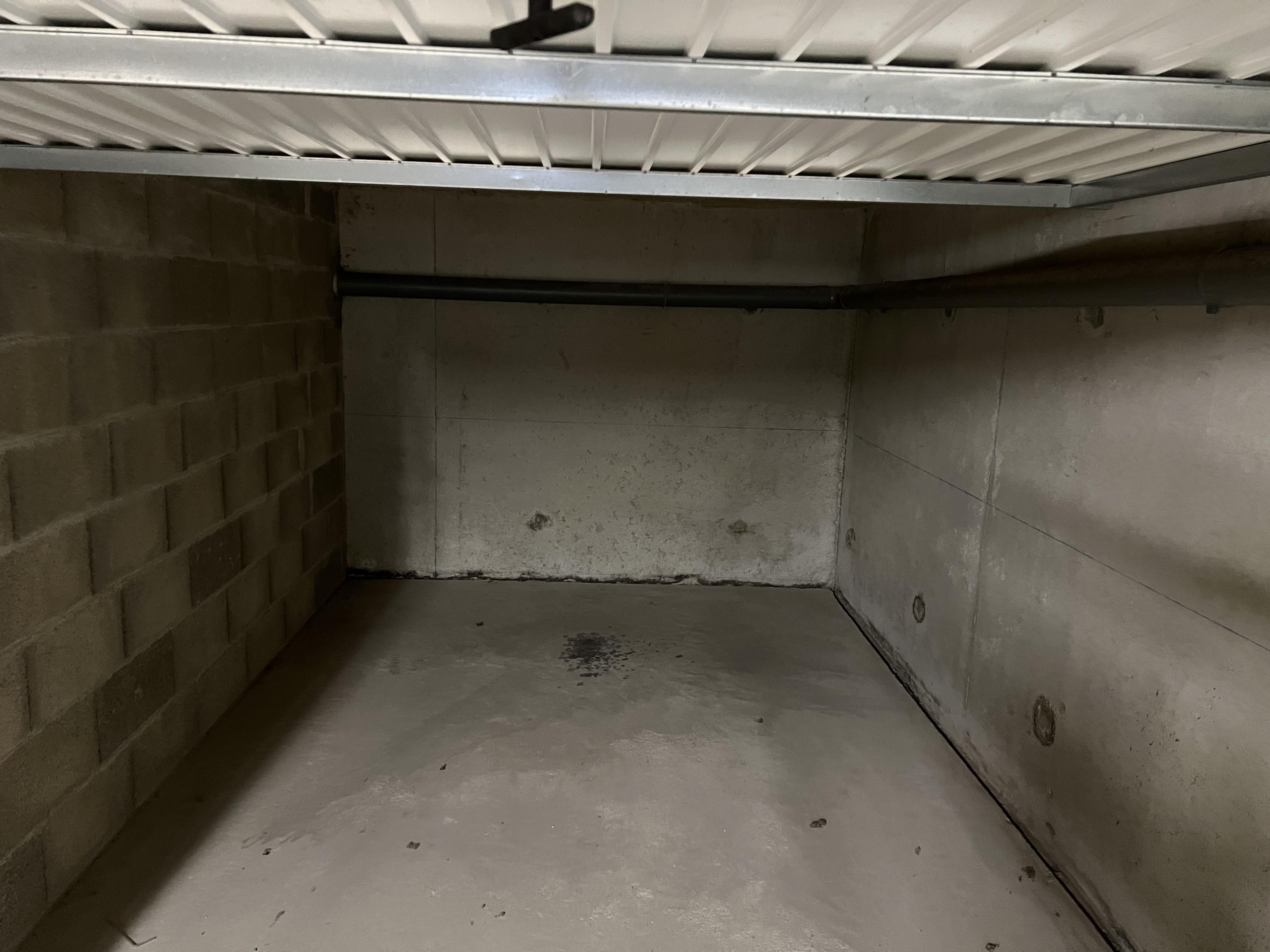 Garage/Box 14m² à Bruz