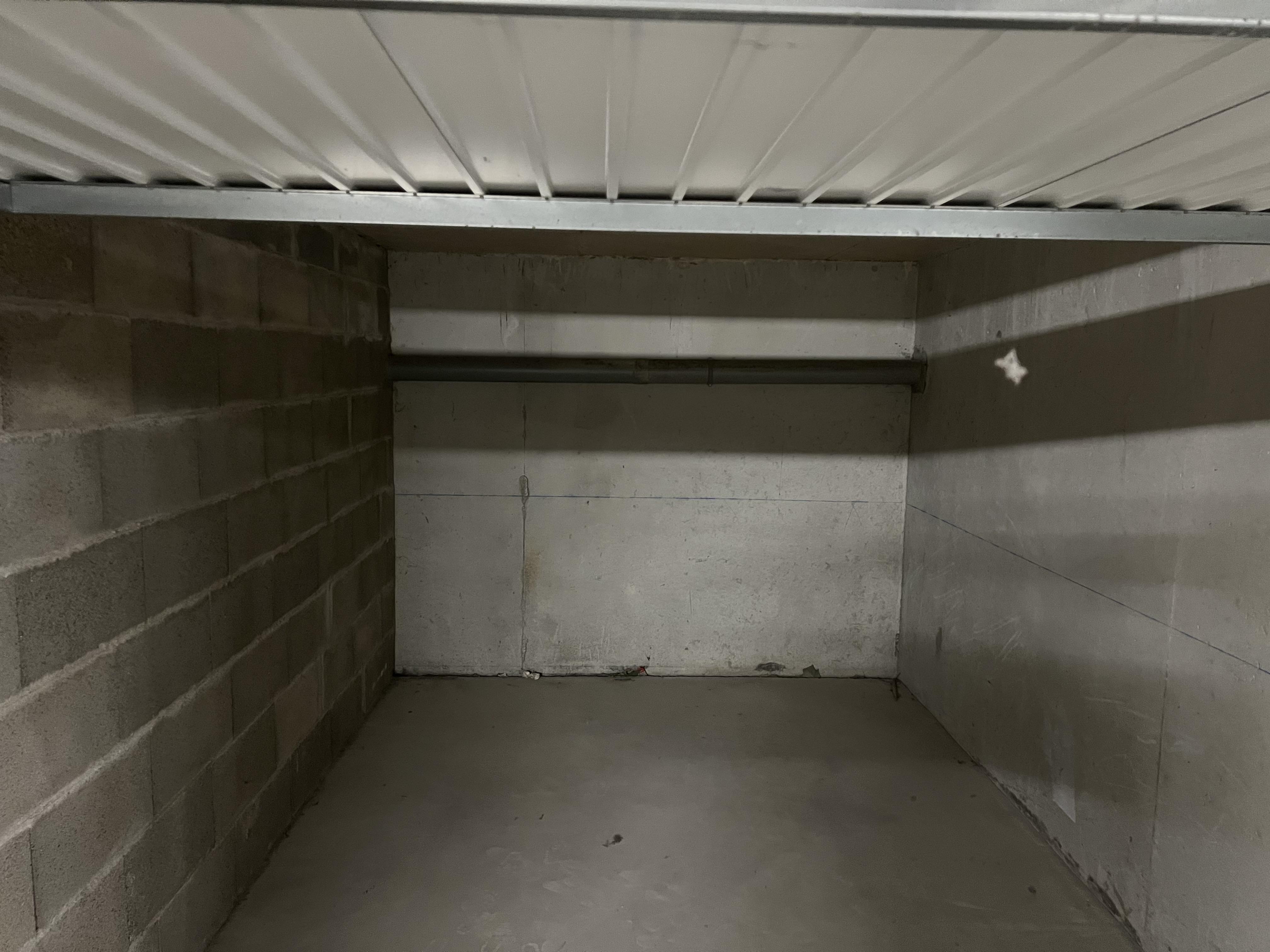 Garage/Box 14m² à Bruz