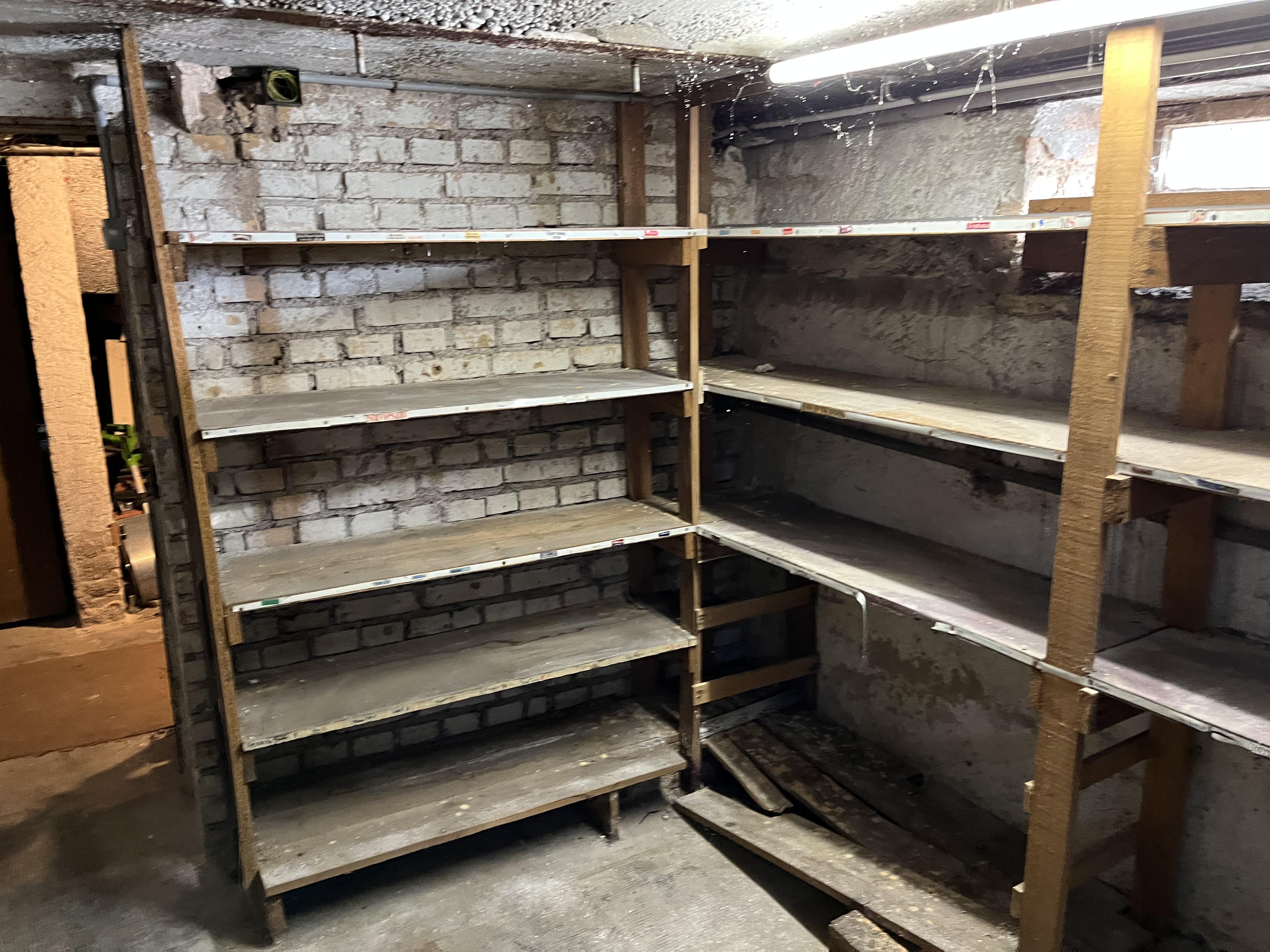 cave fermée illkirch nord 11m²