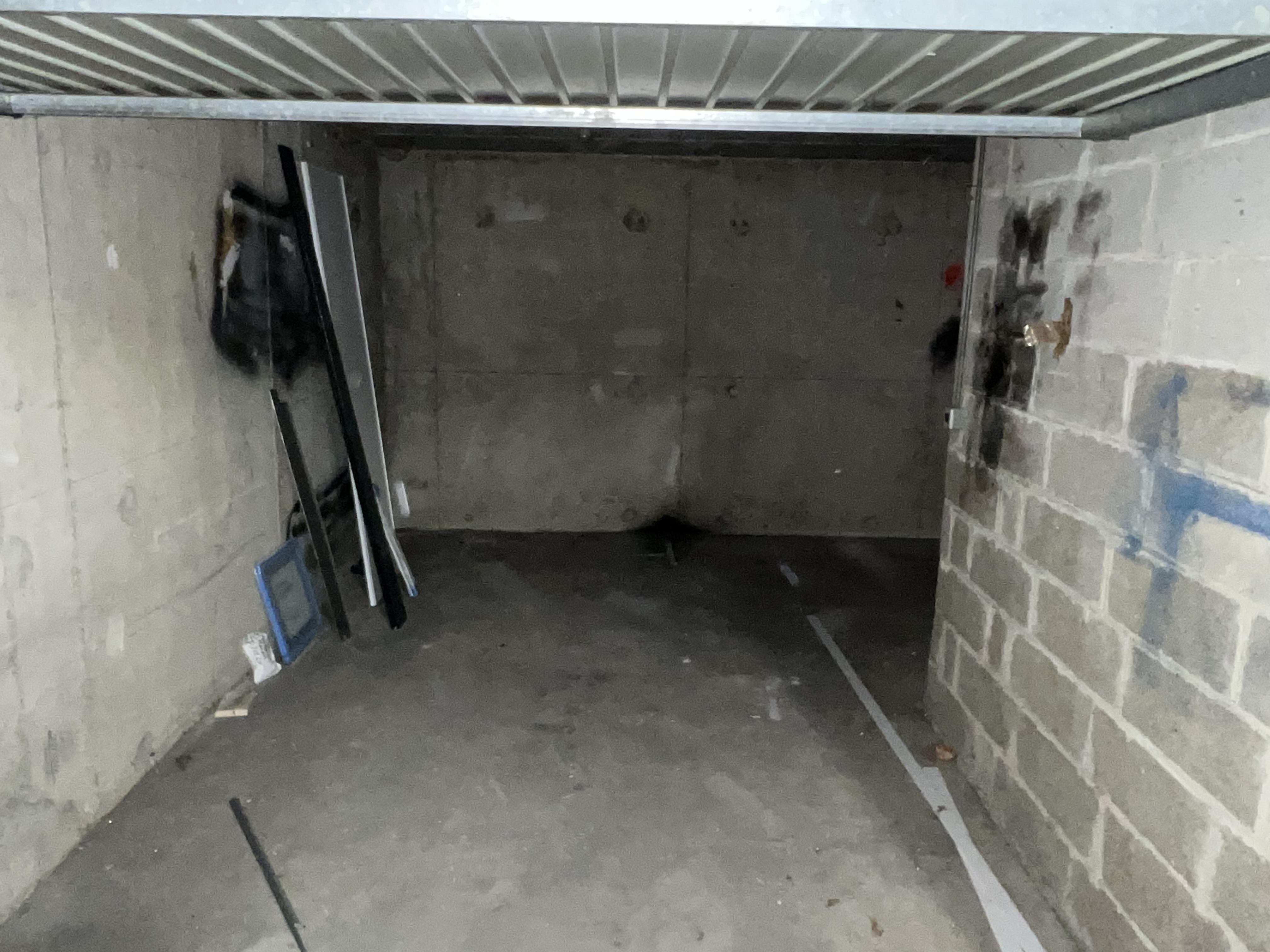 Garage/Box 14m² à Montgermont