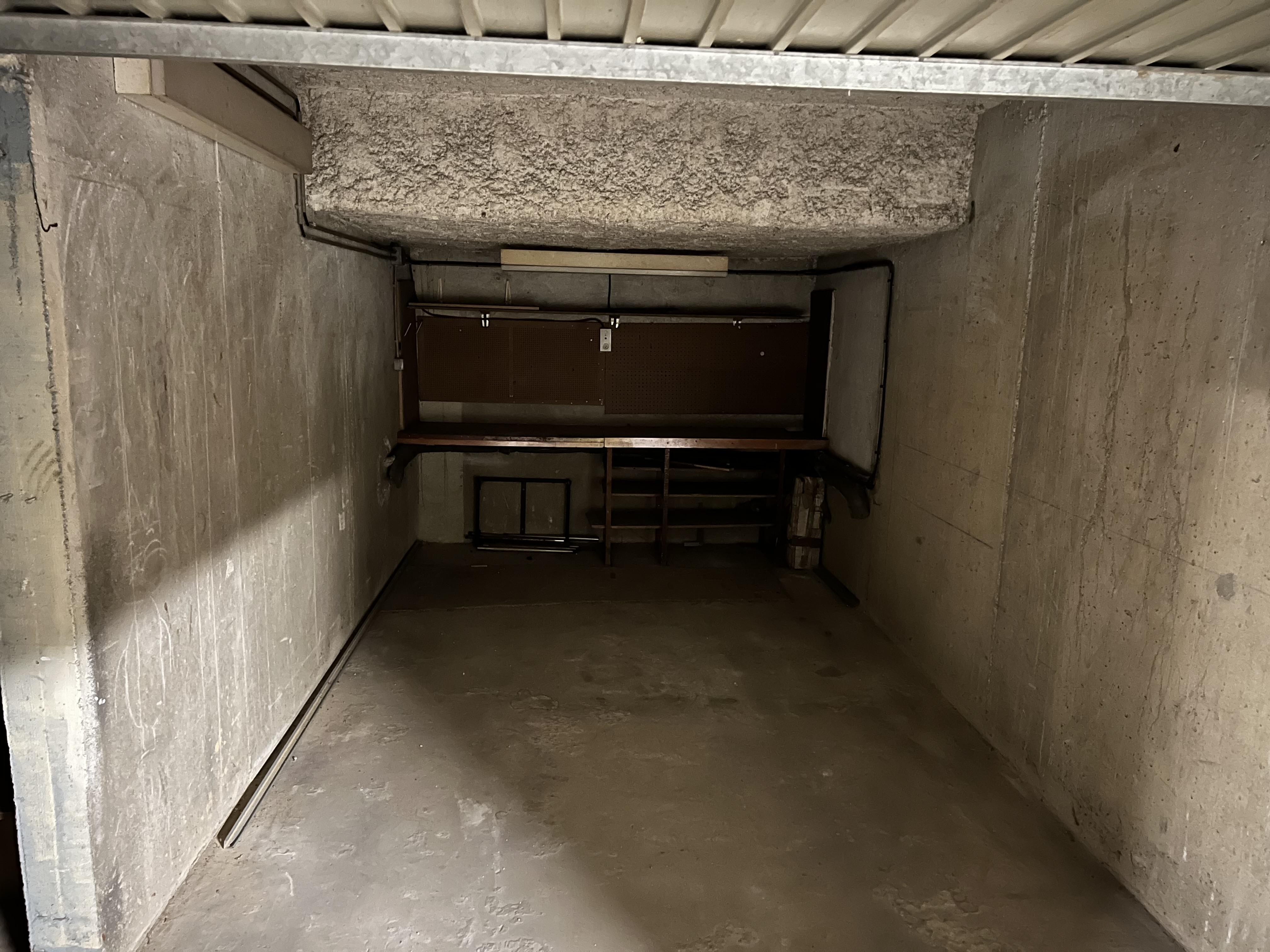 Garage/Box 13m² à Montgermont