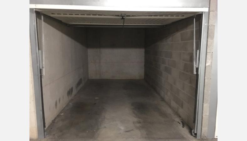 Box de stockage sécurisé - 15m² Marseille