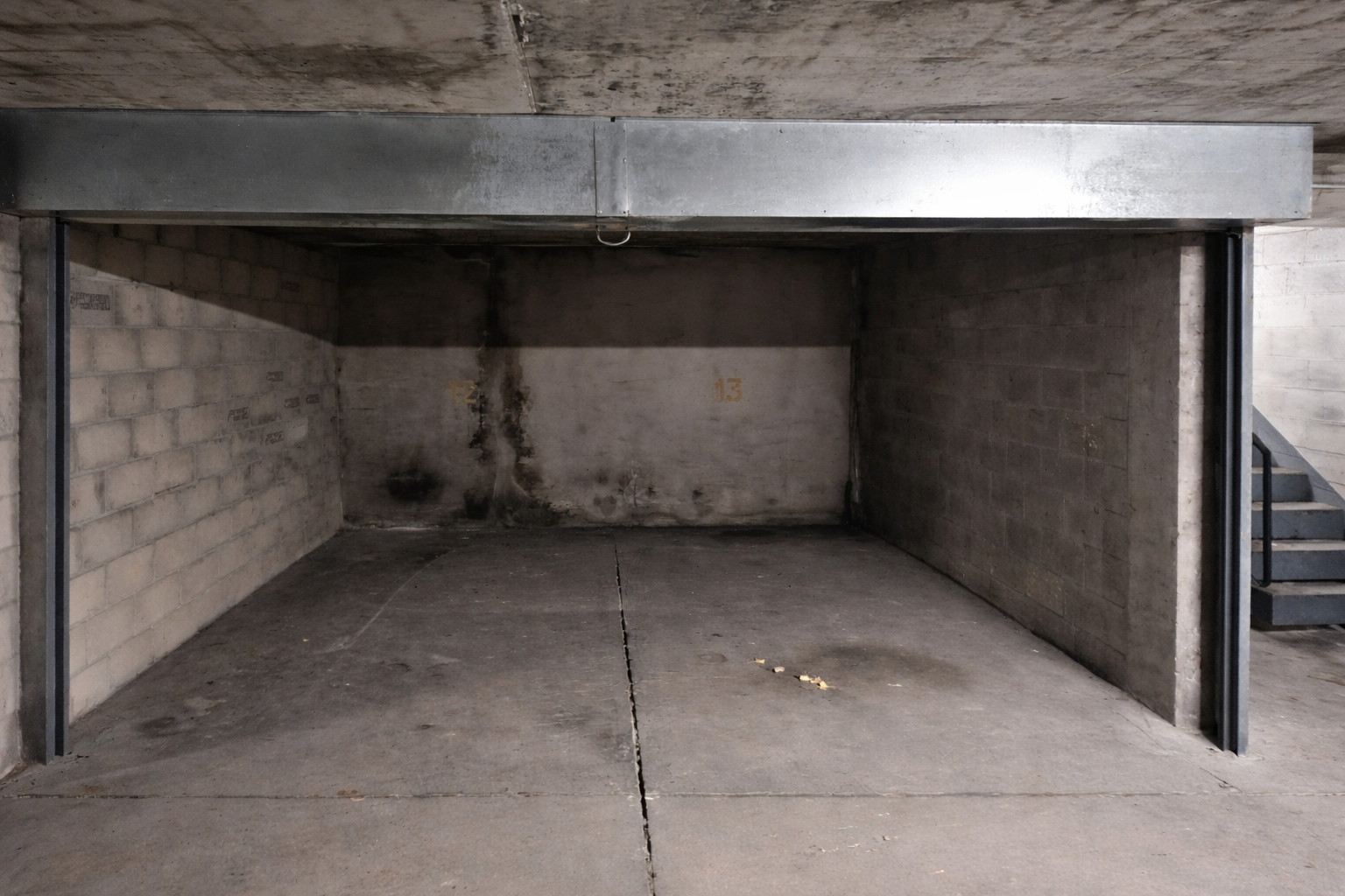 Box de stockage sécurisé - 24 M2