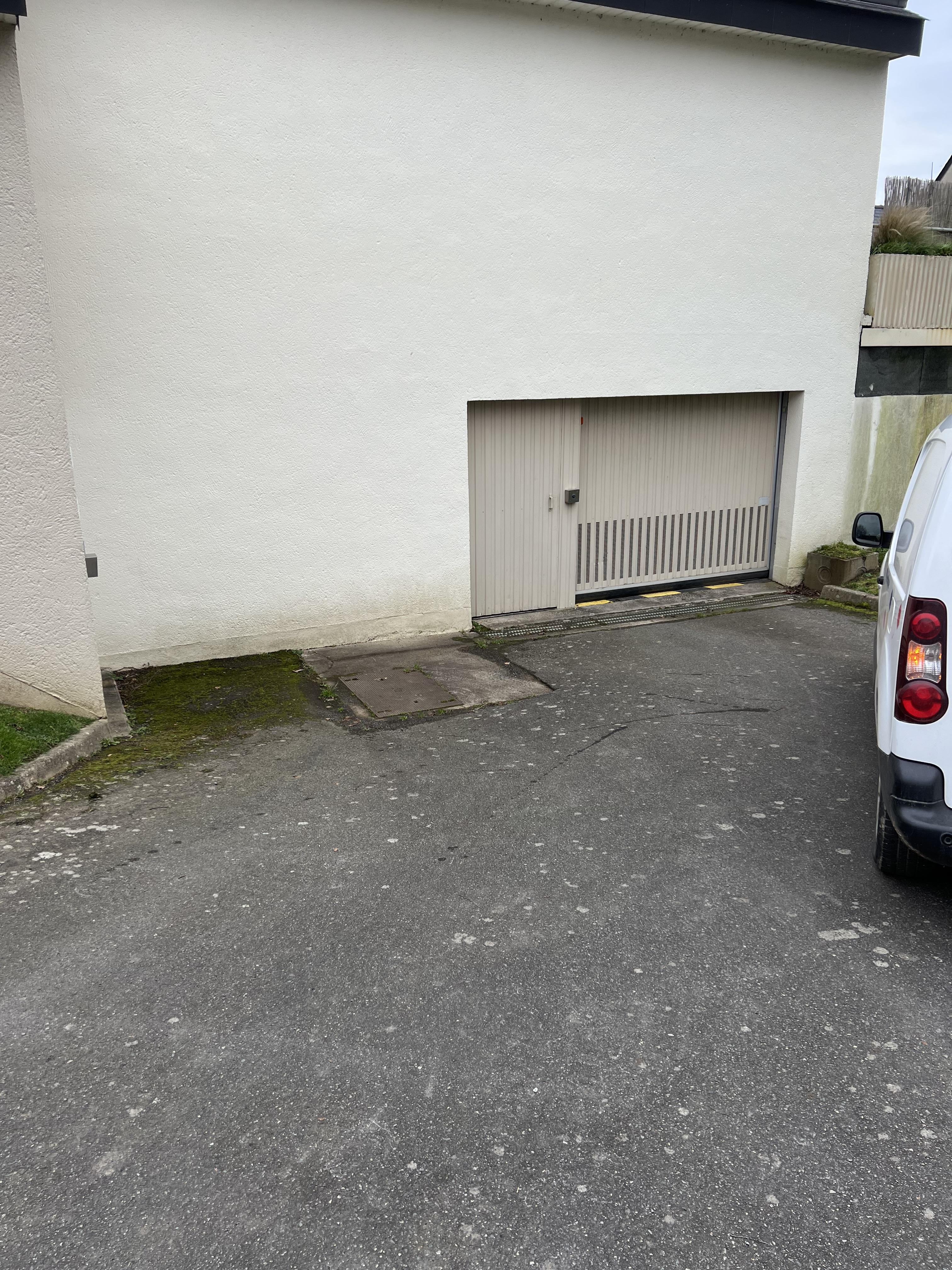 Garage/Box 13m² à Acigné