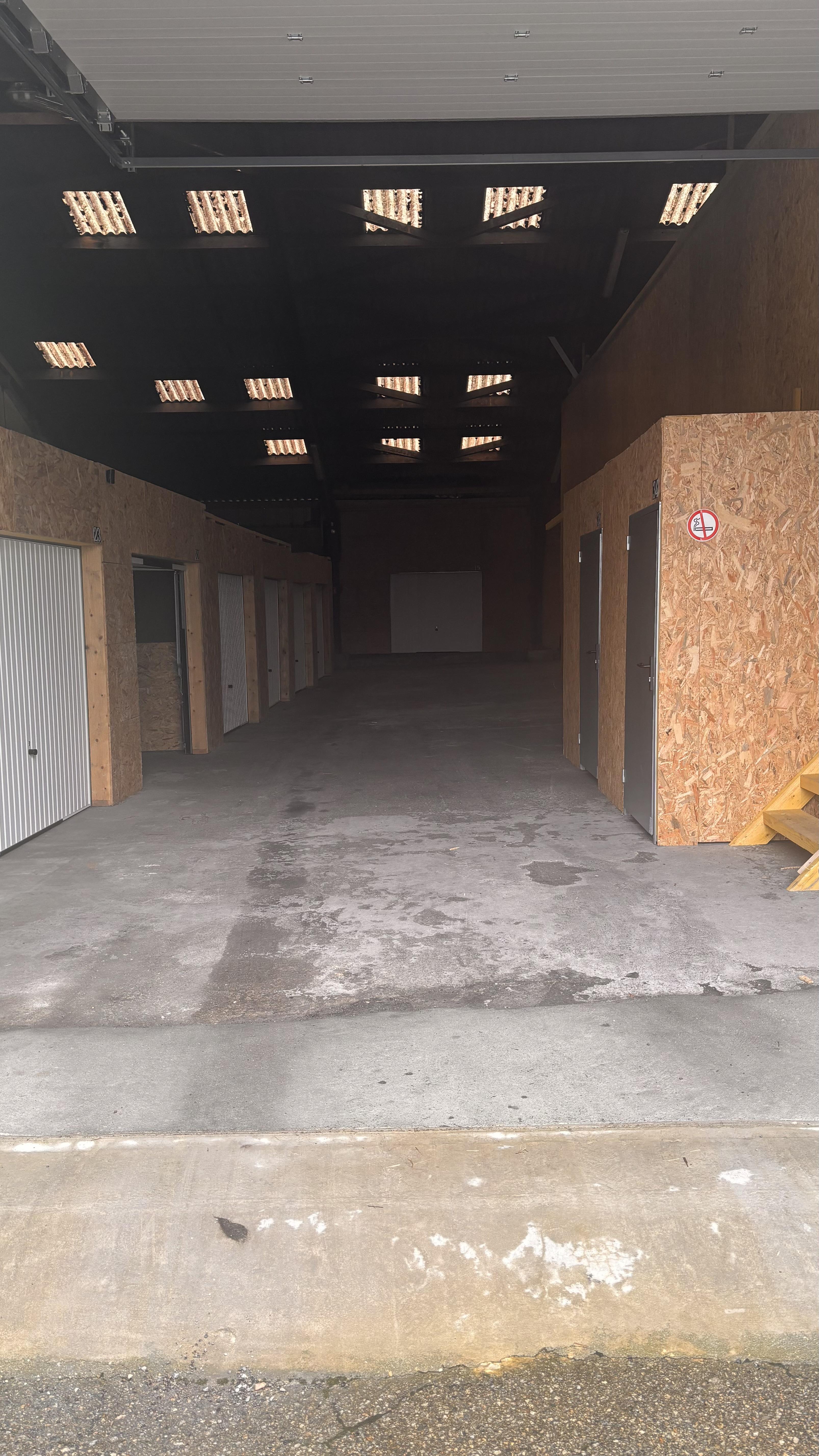 Box de stockage sécurisé - 15m2 - Rosporden