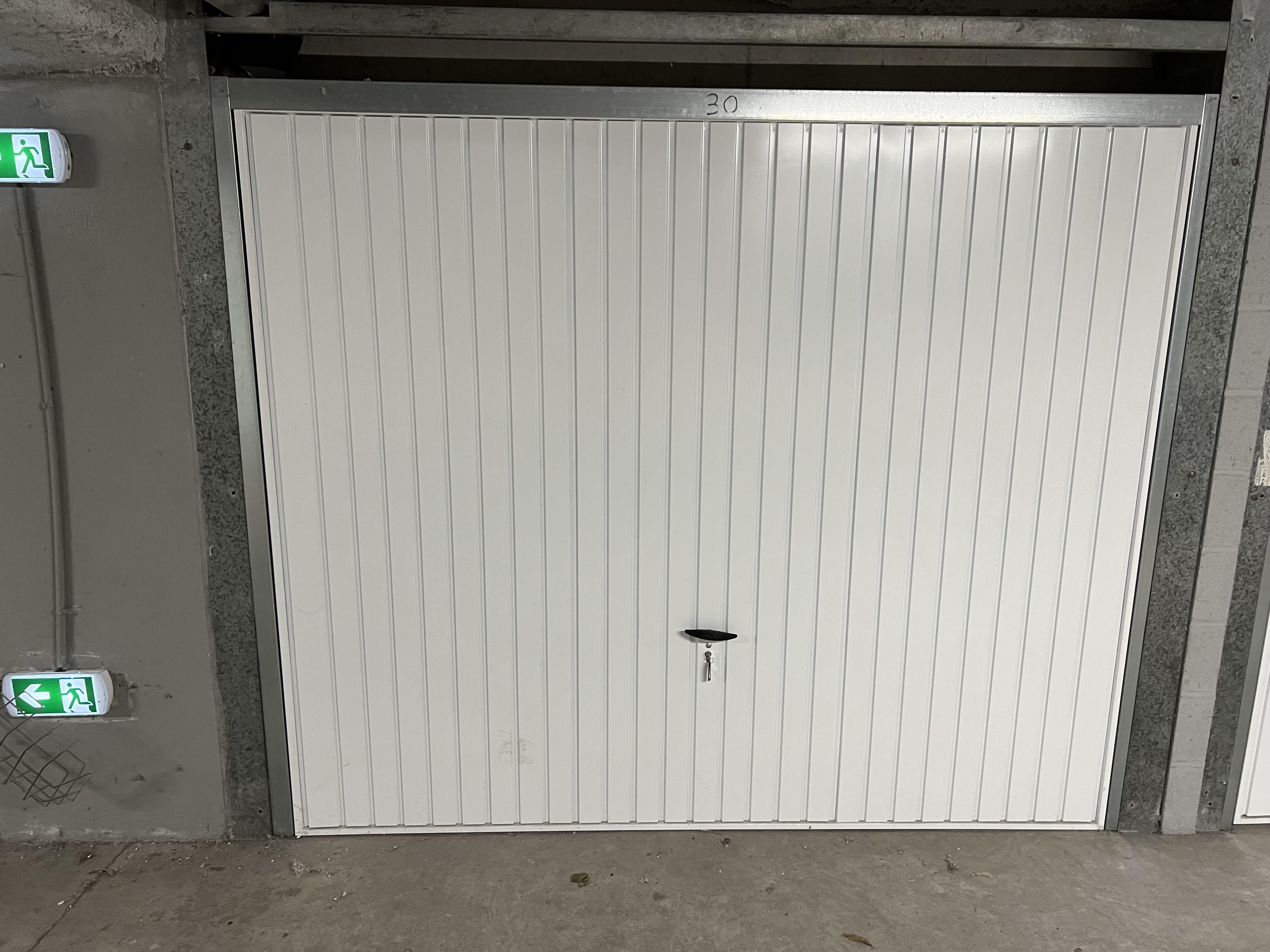 Garage/box 13m² à Fougères