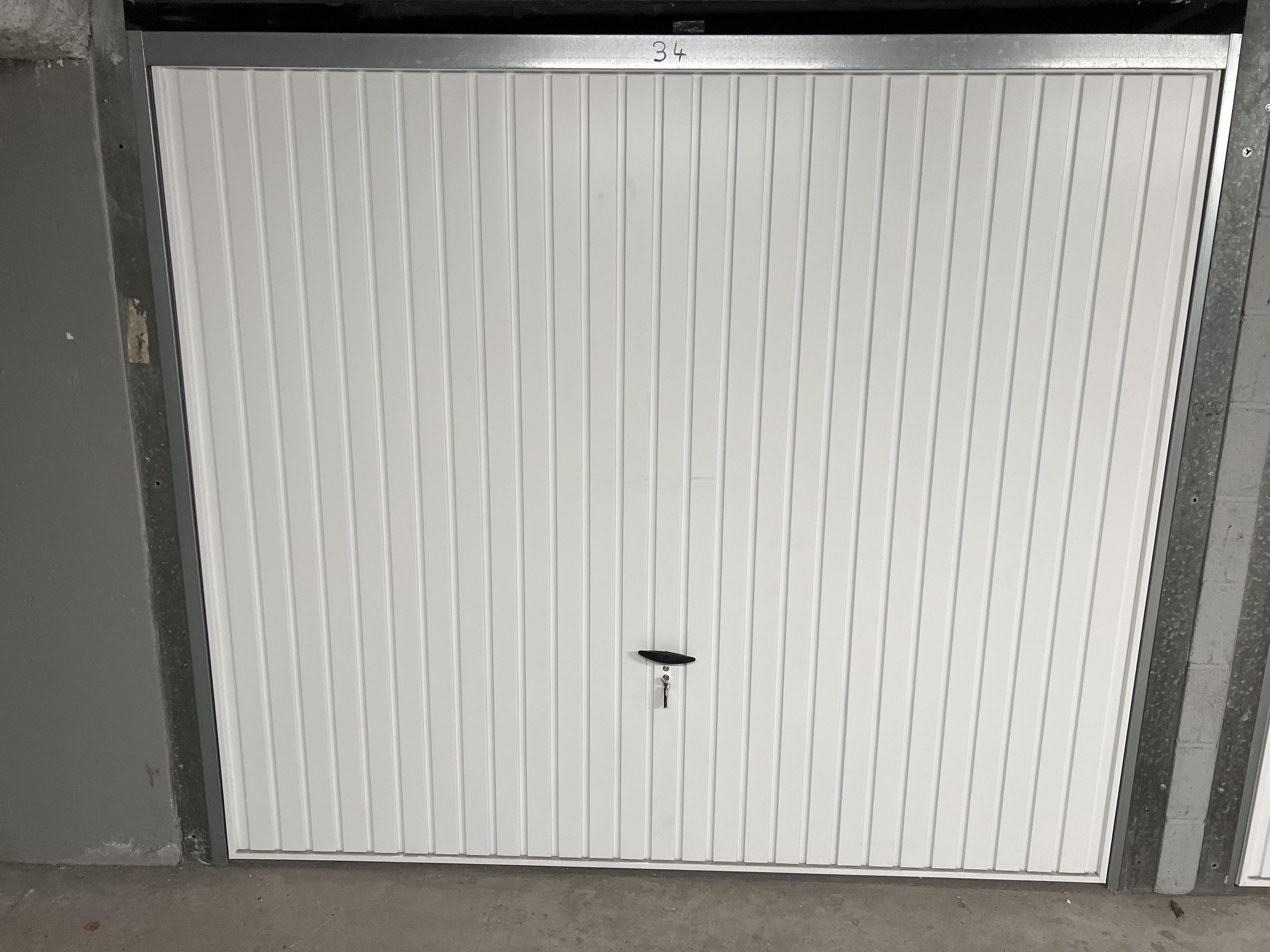 Garage/box 13m² à Fougères