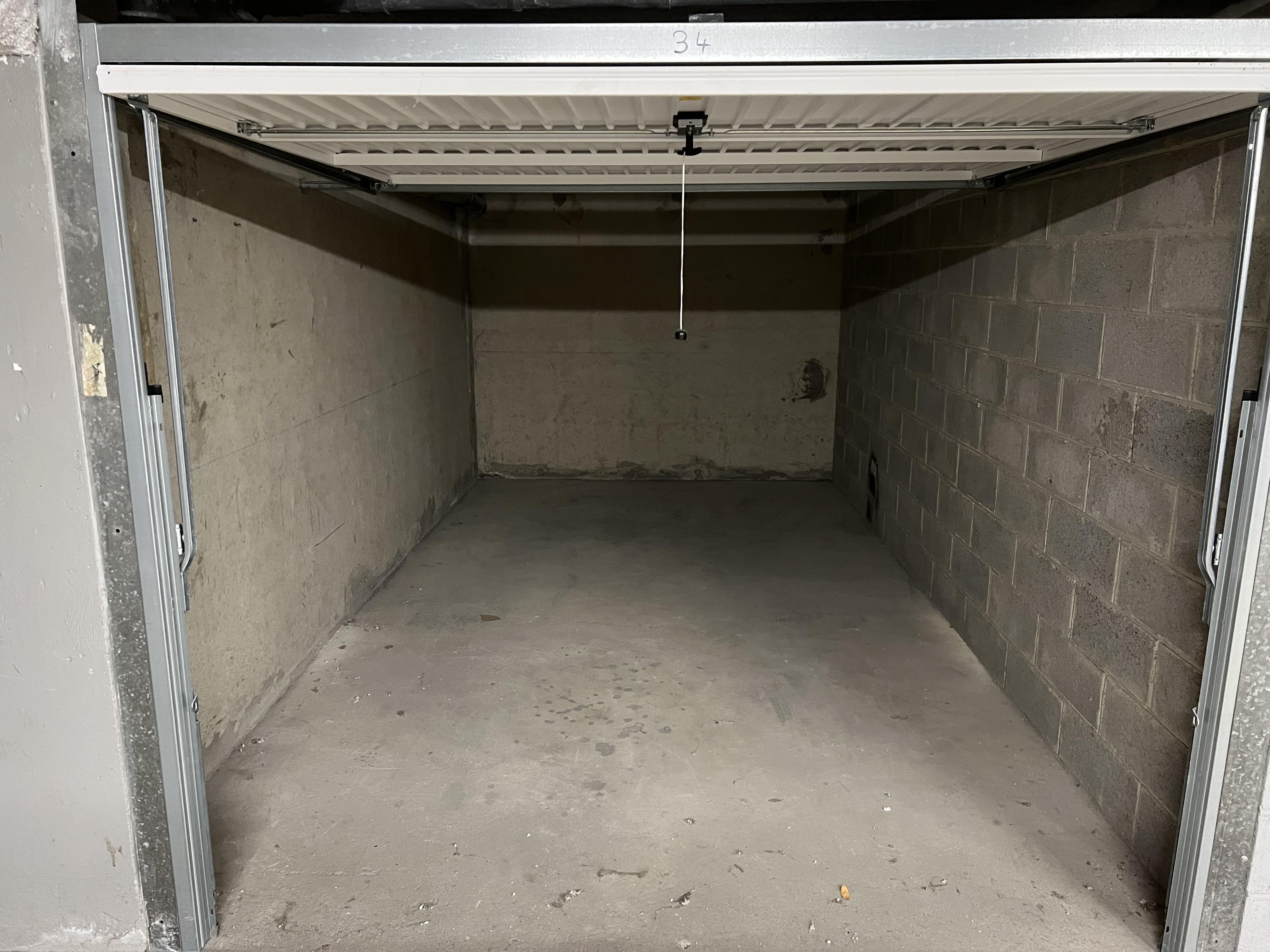 Garage/box 13m² à Fougères