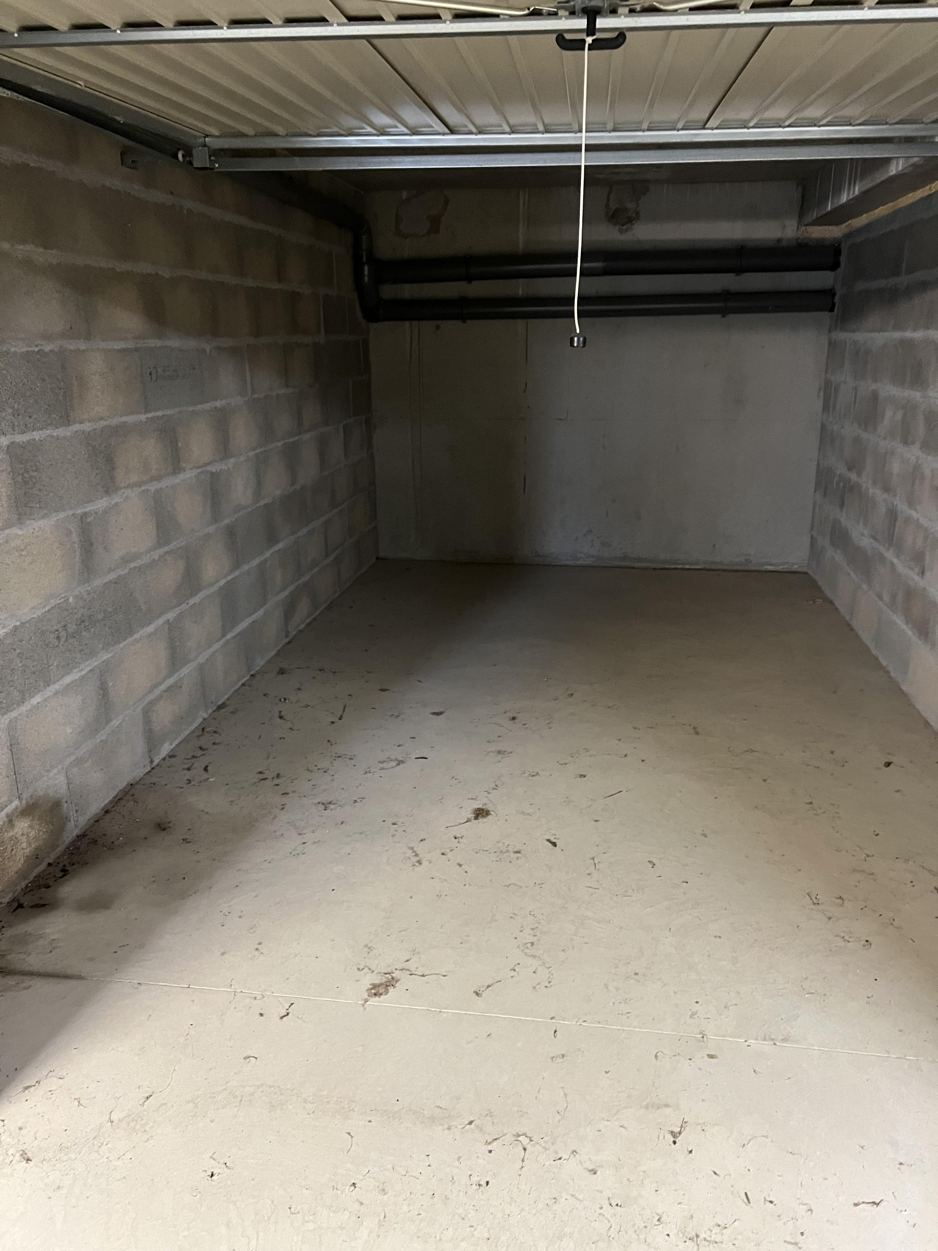 Garage/box 15m² à Acigné