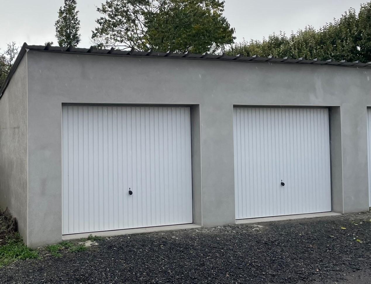 Grand garage de 40 m² en plein centre-ville