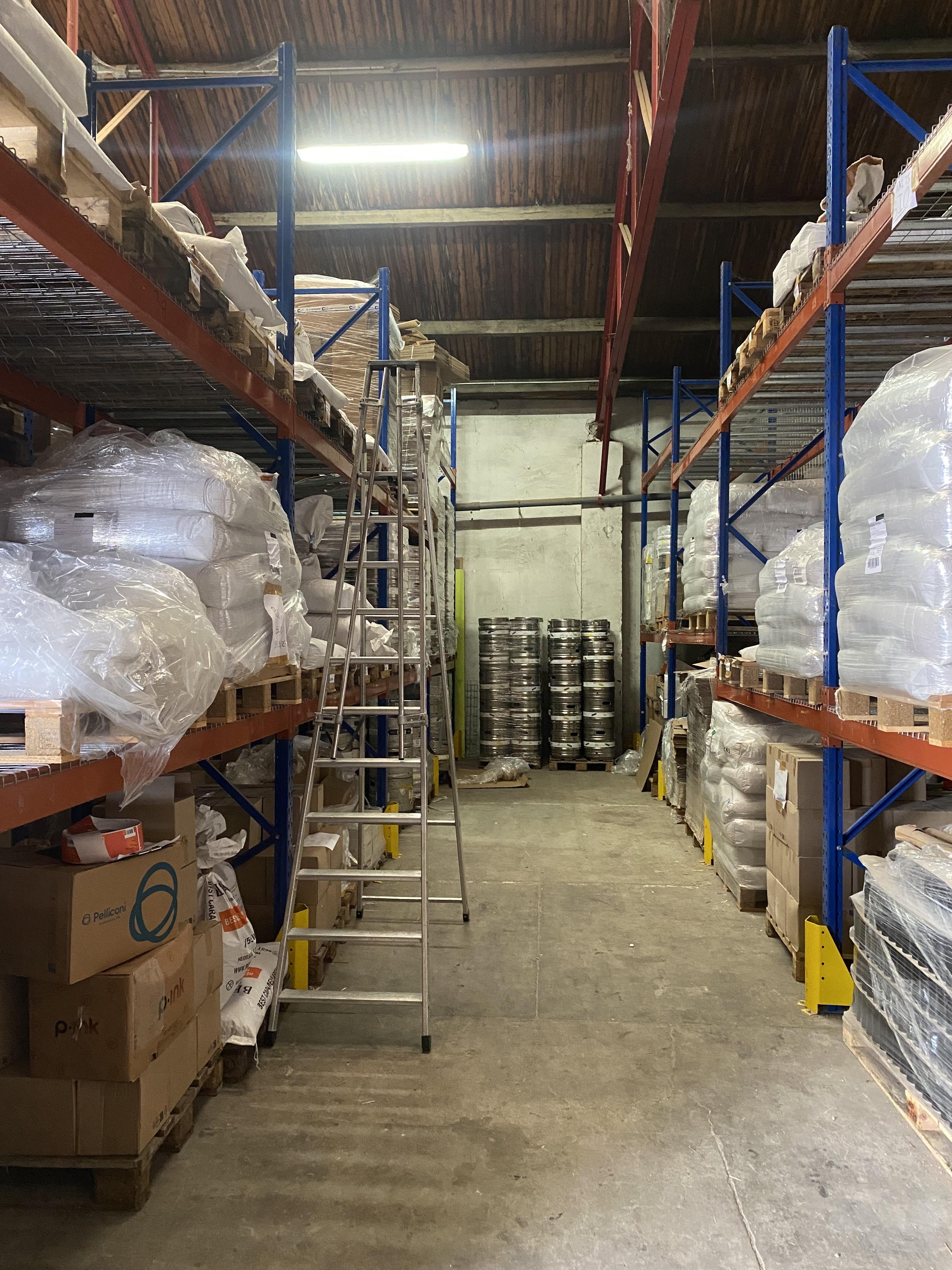 Emplacement stockage dans entrepôt 10min Paris