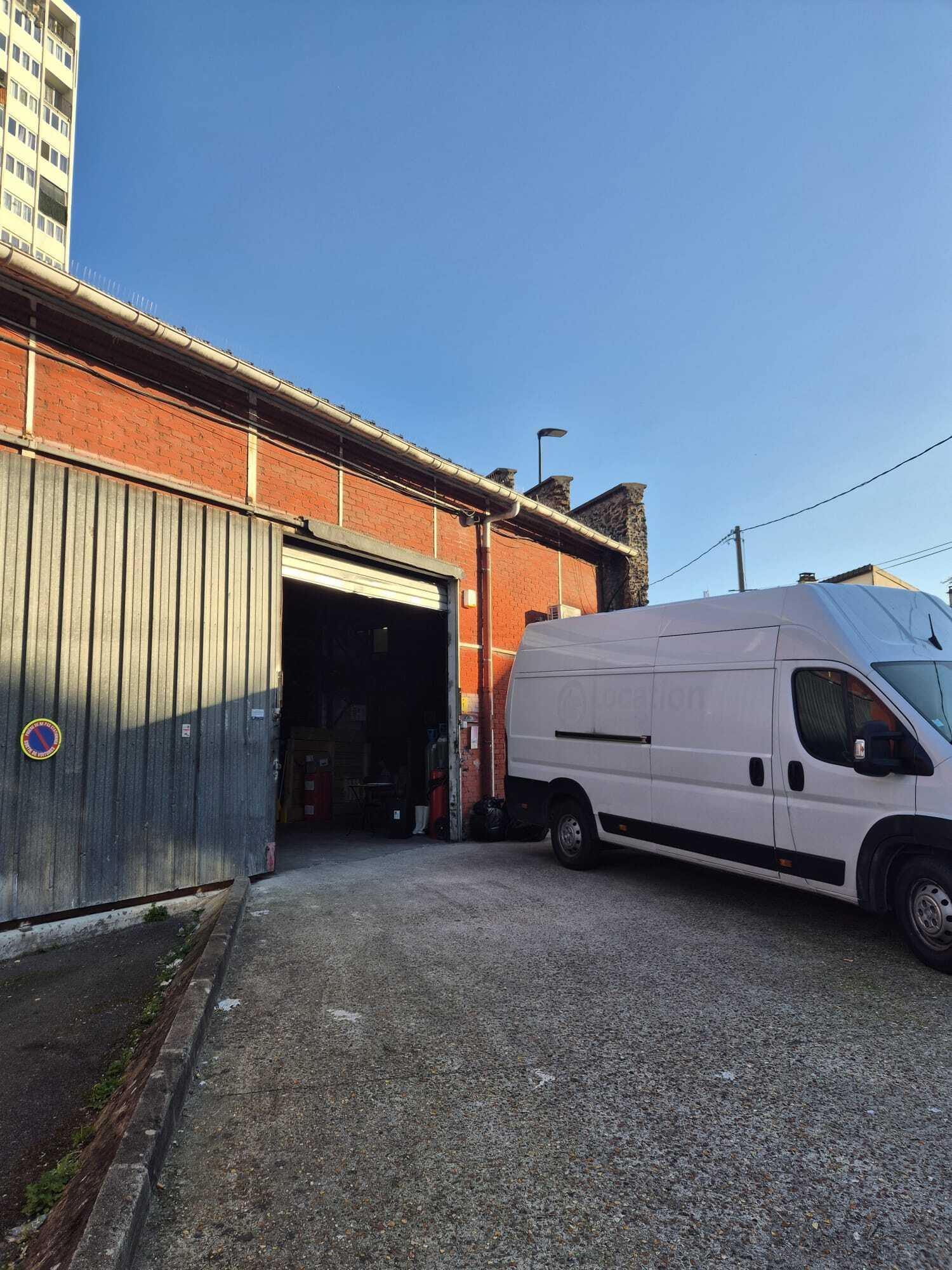 Emplacement stockage dans entrepôt 10min Paris