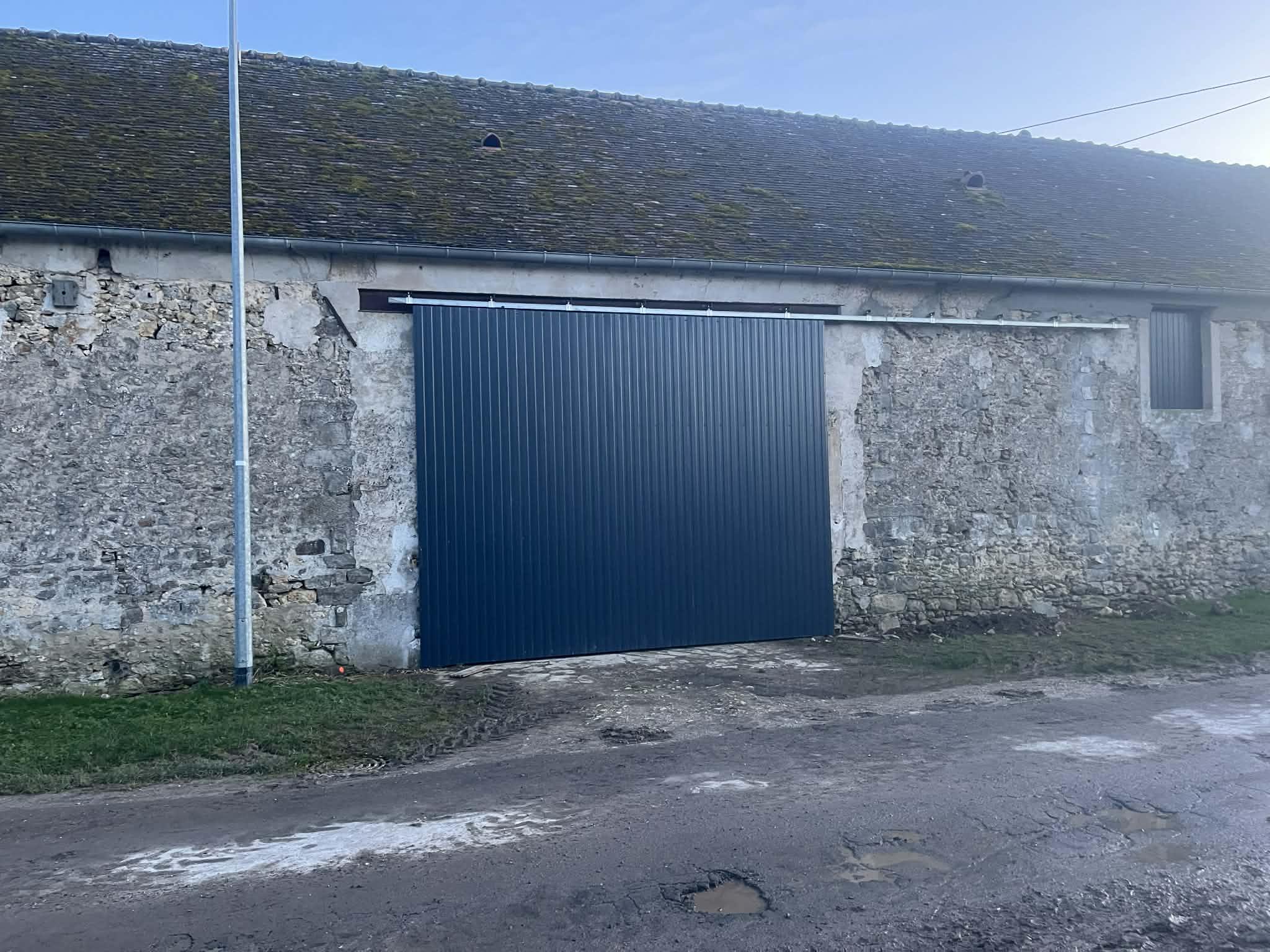 box de stockage/ depôt 147m2 Crisenoy