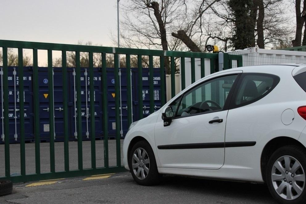 Box de stockage neuf sur un site sécurisé