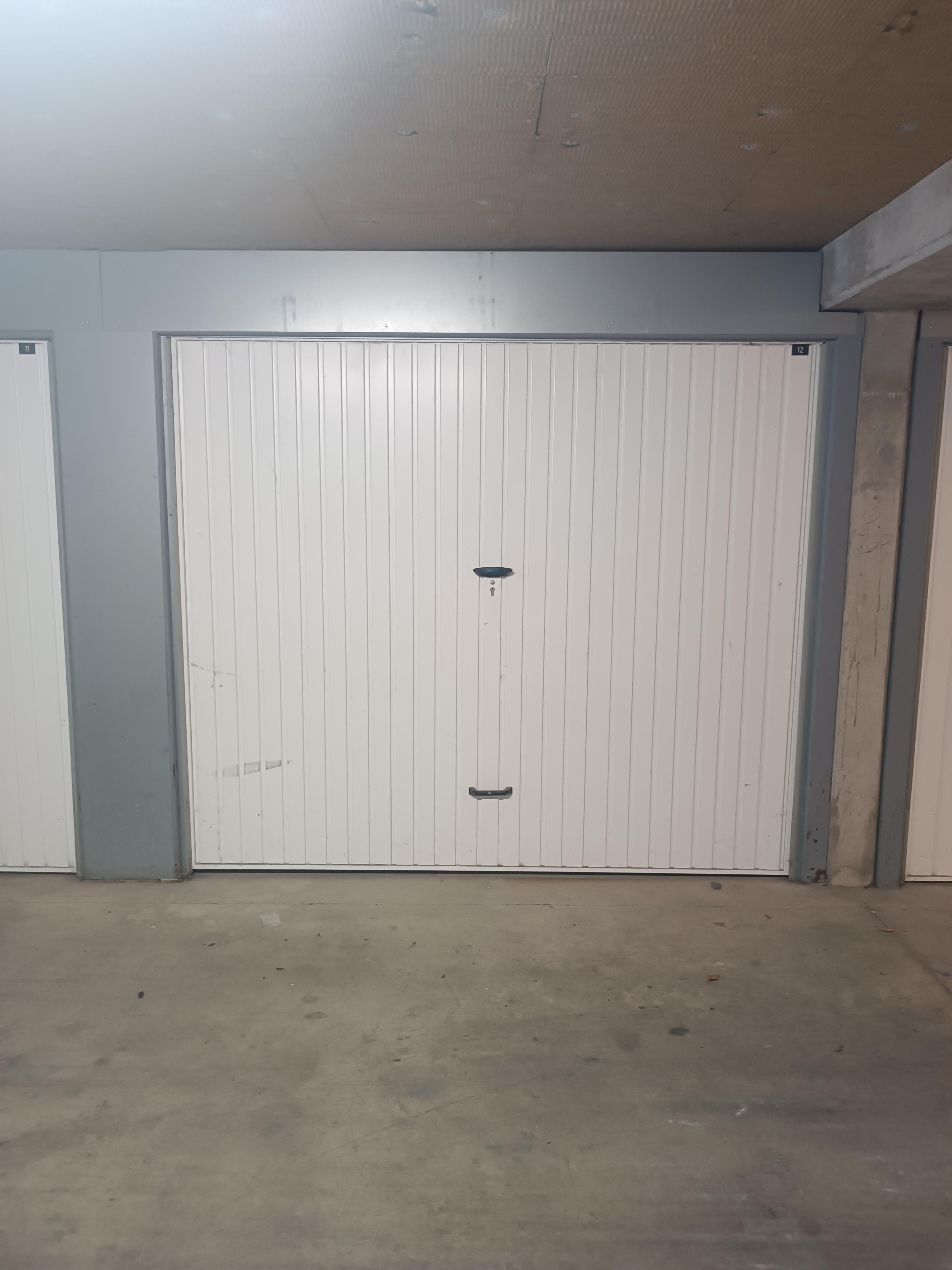 Garage/Box - 13m² à La Salvetat St Gilles