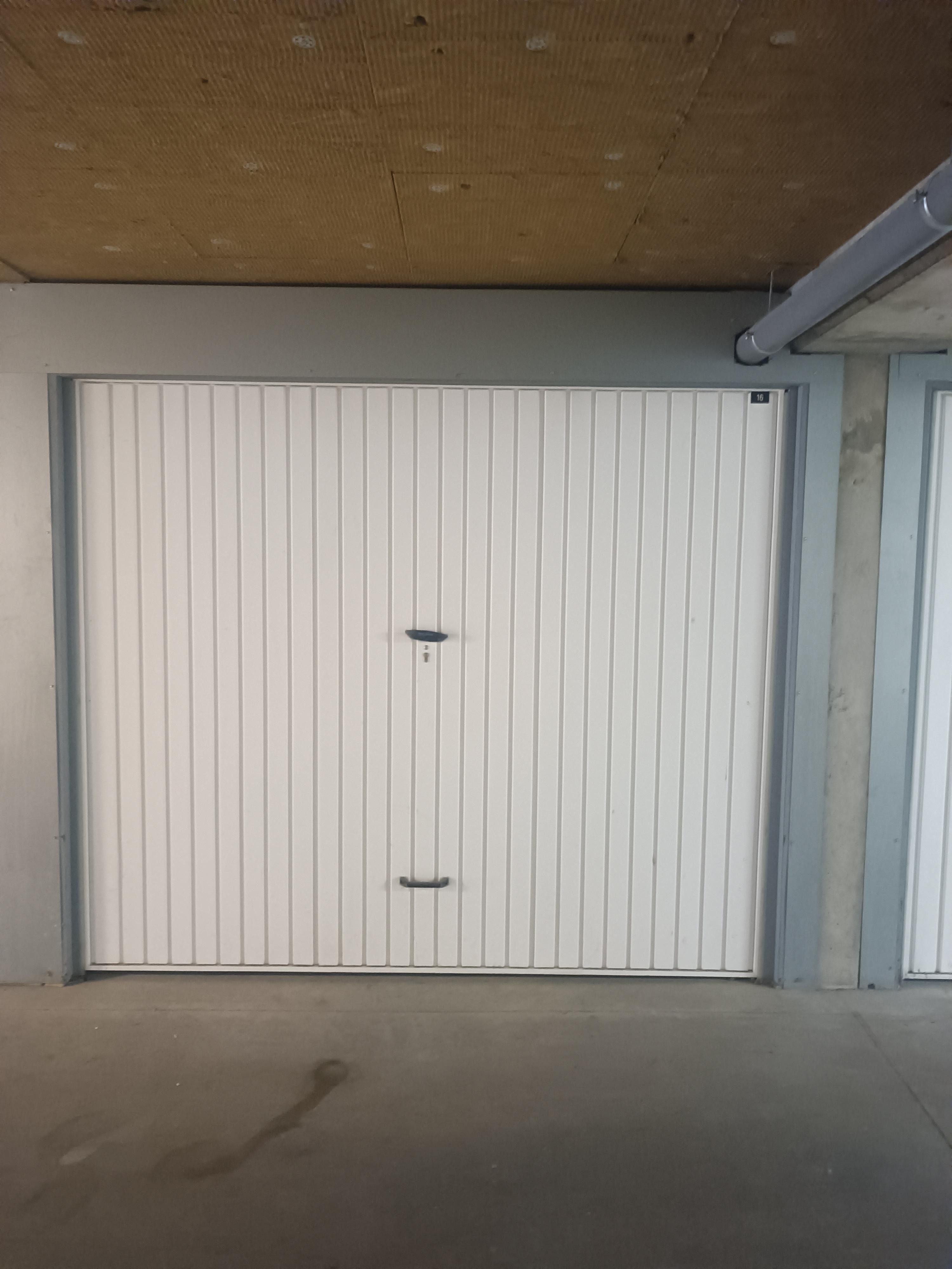 Garage/Box - 13m² à La Salvetat St Gilles