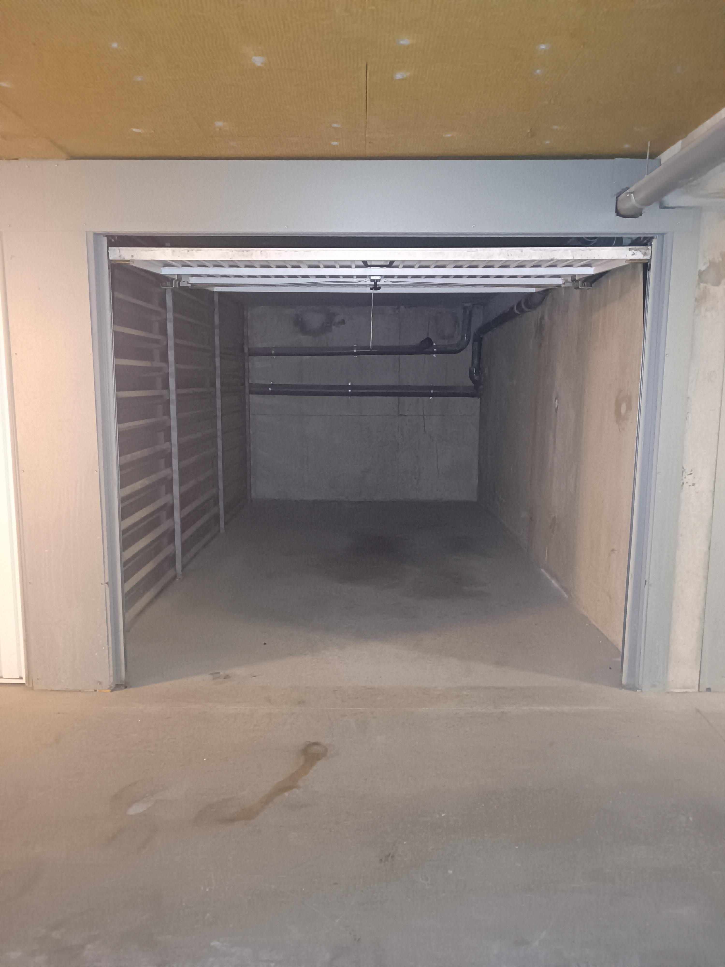 Garage/Box - 13m² à La Salvetat St Gilles