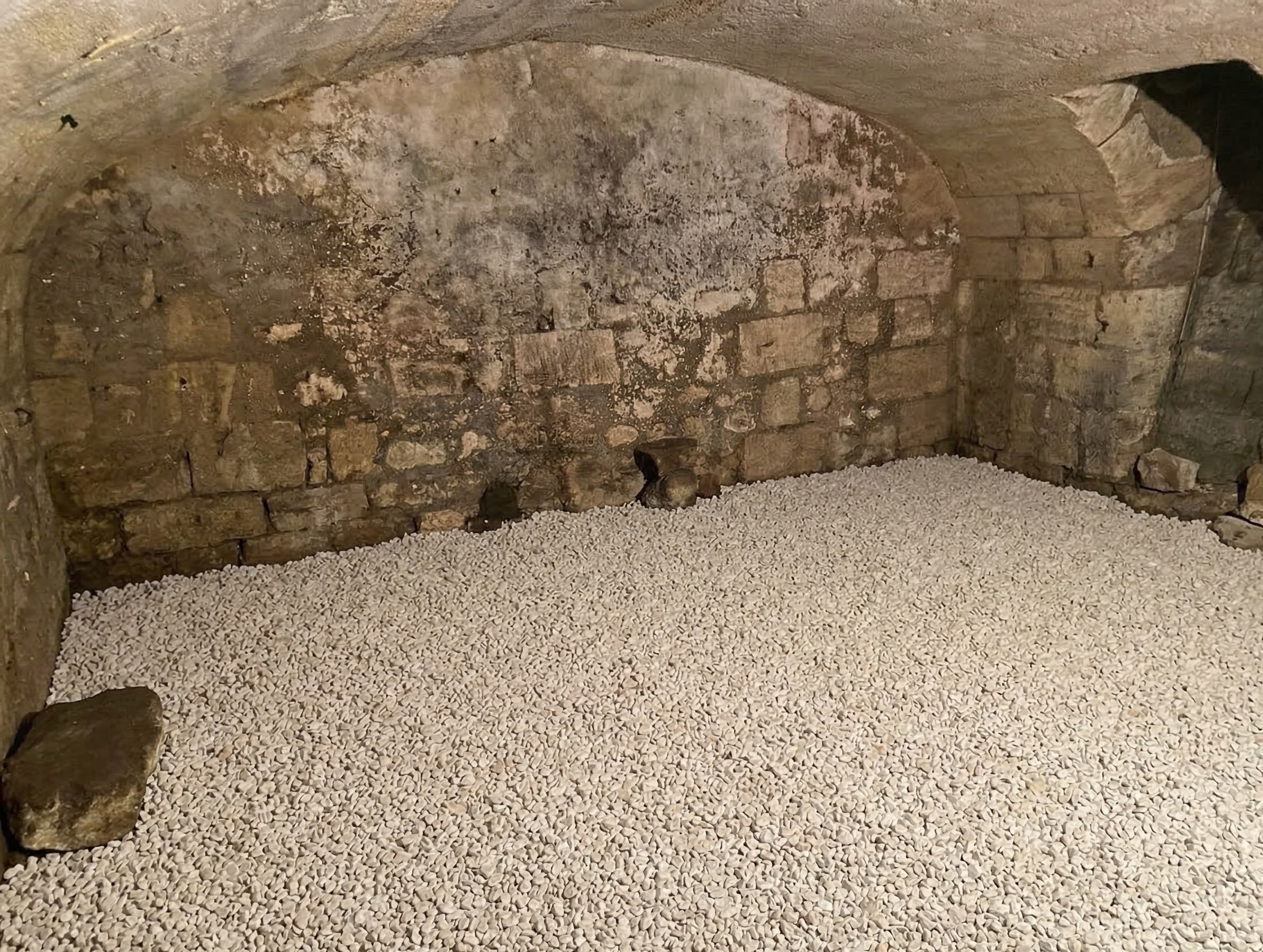 Cave voutée 25m2 Bordeaux, quartier de la Victoire,