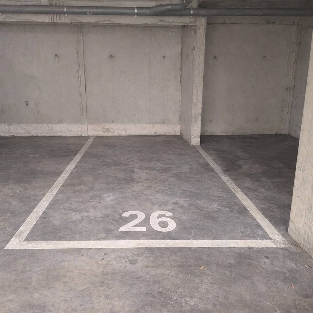 INTRA - Place de parking à louer à