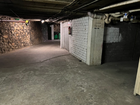 Emplacement de stationnement - Avenue Claude Vellefaux Paris