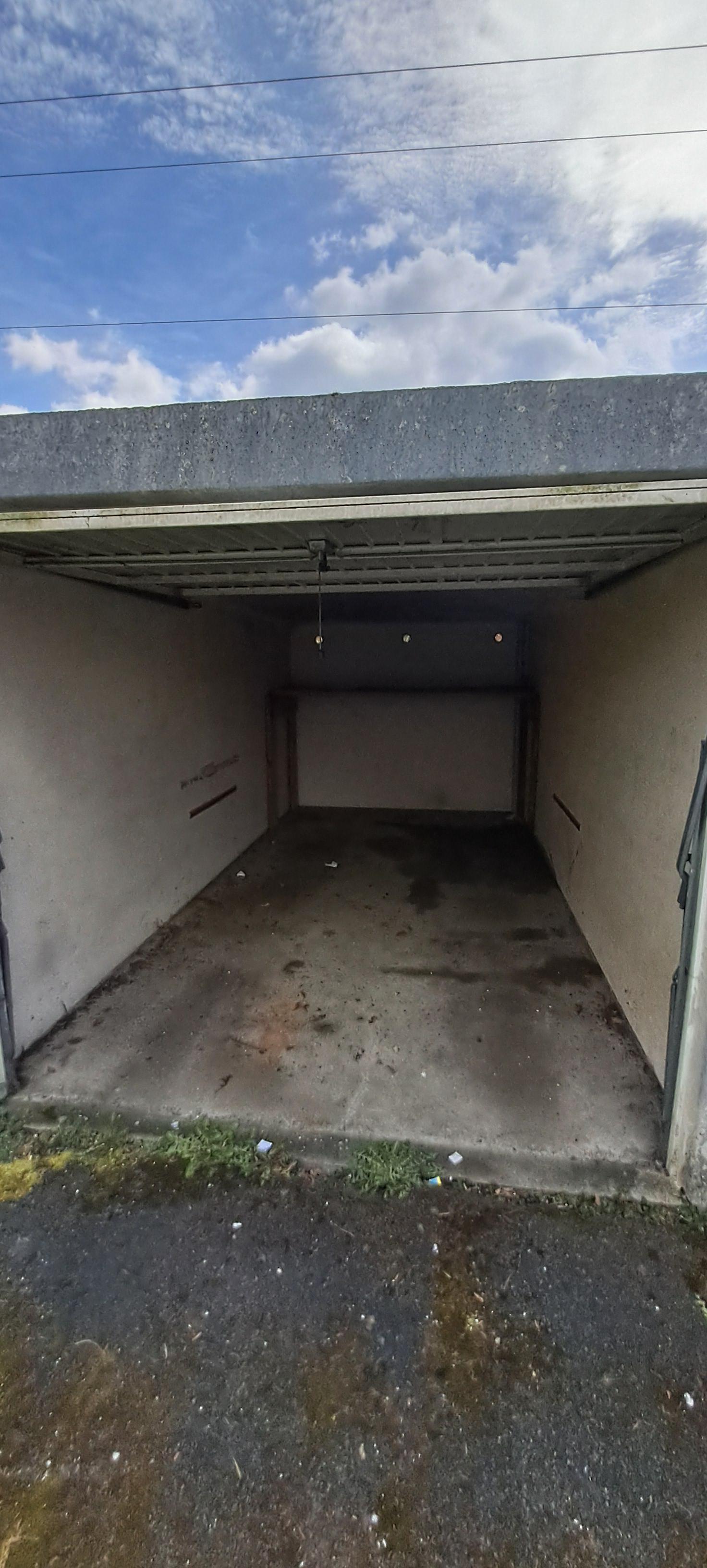 Garage fermé 14m² à Bethoncourt