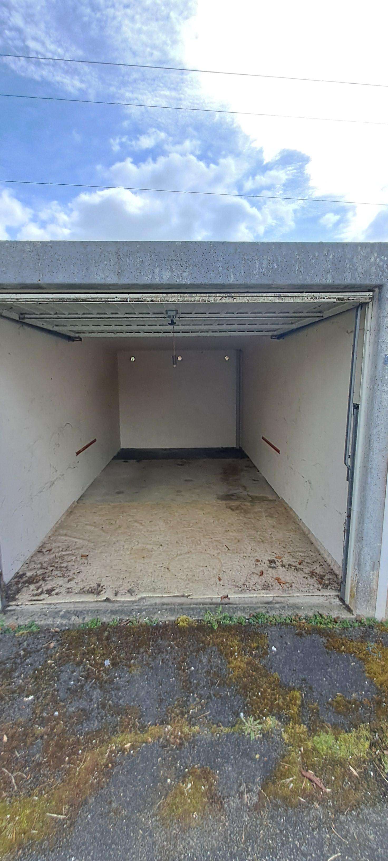 Garage fermé 14m² à Bethoncourt