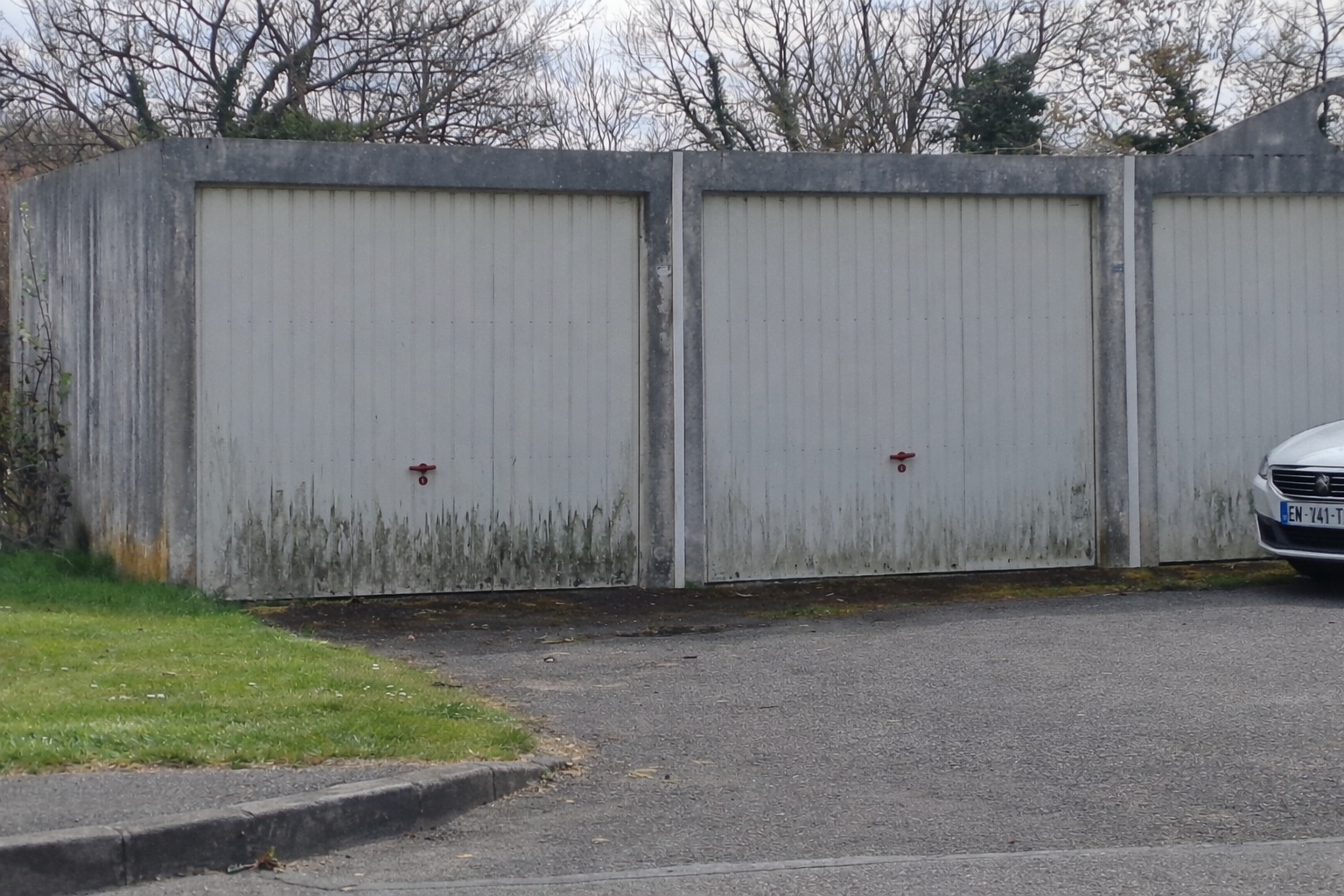 Garage fermé 14m² à Bethoncourt