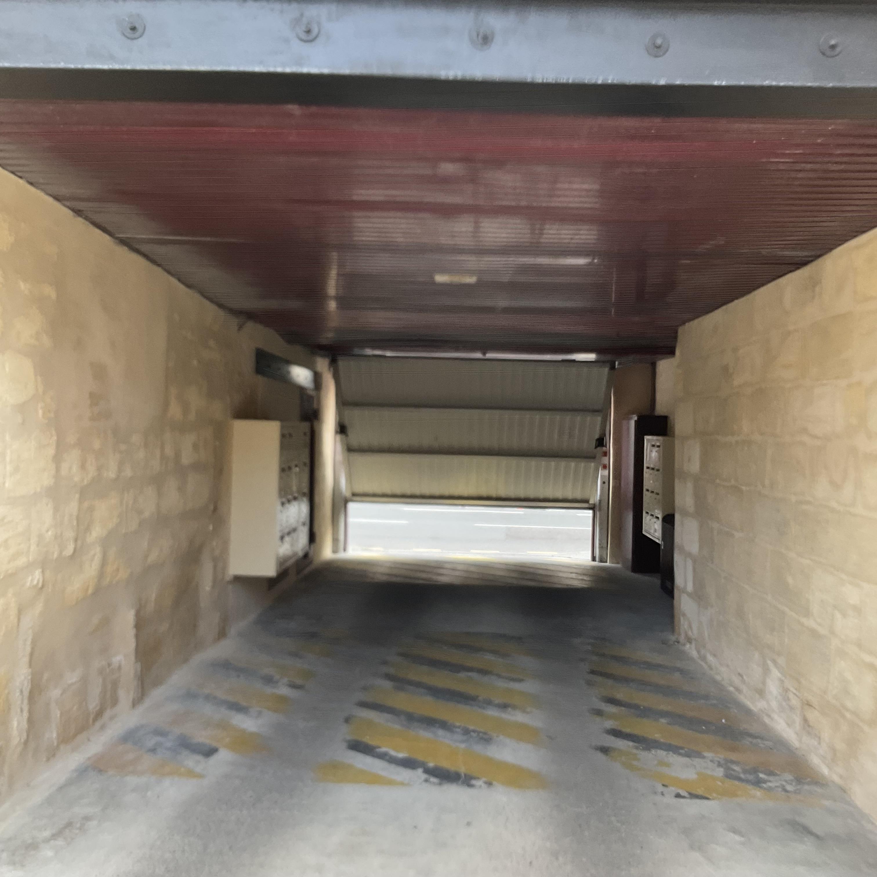 Place de parking sécurisé