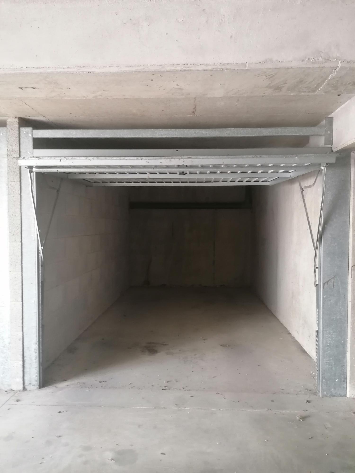 Garage/Box 13m² à Mordelles