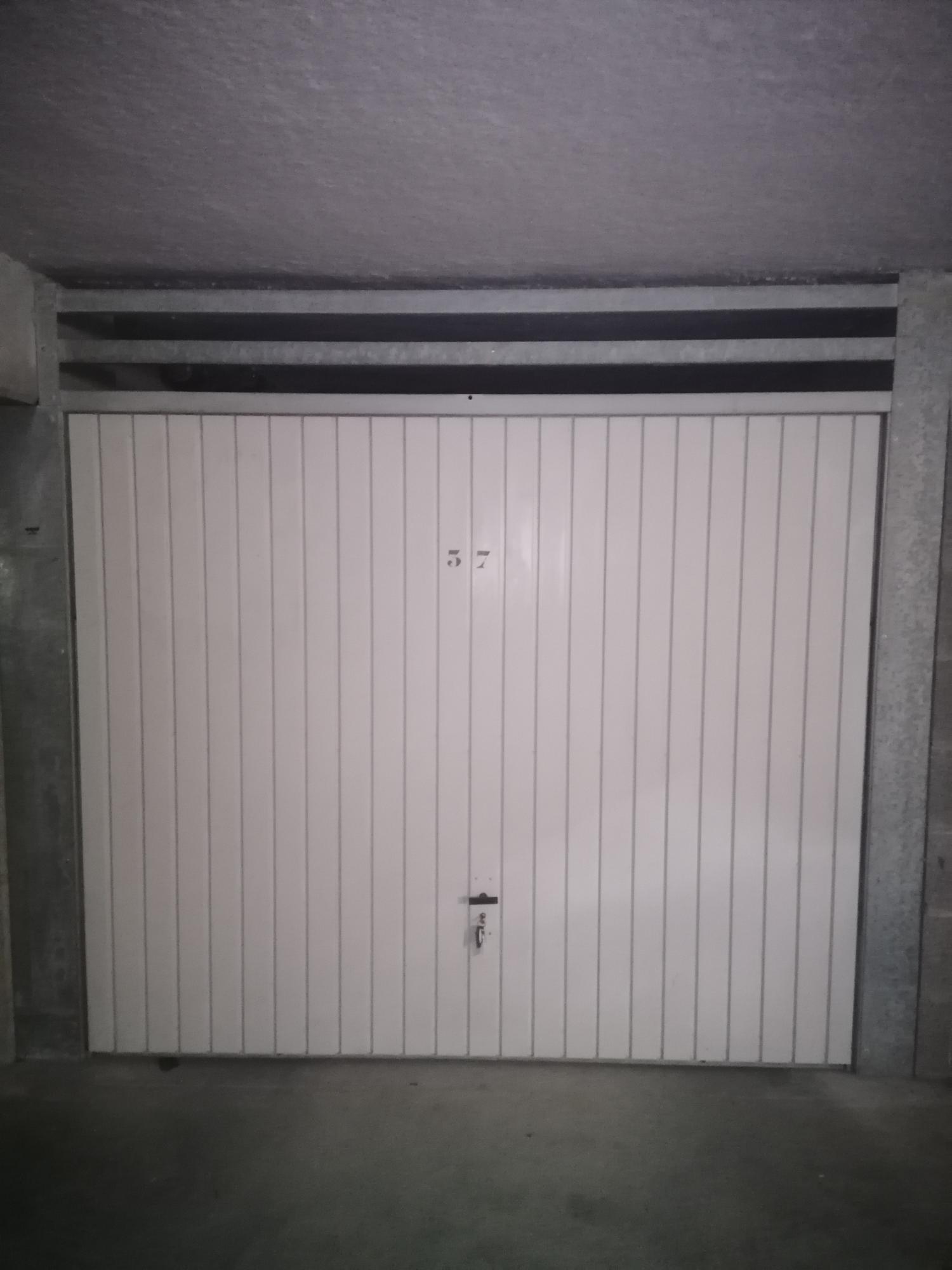 Garage/Box 13m² à Mordelles