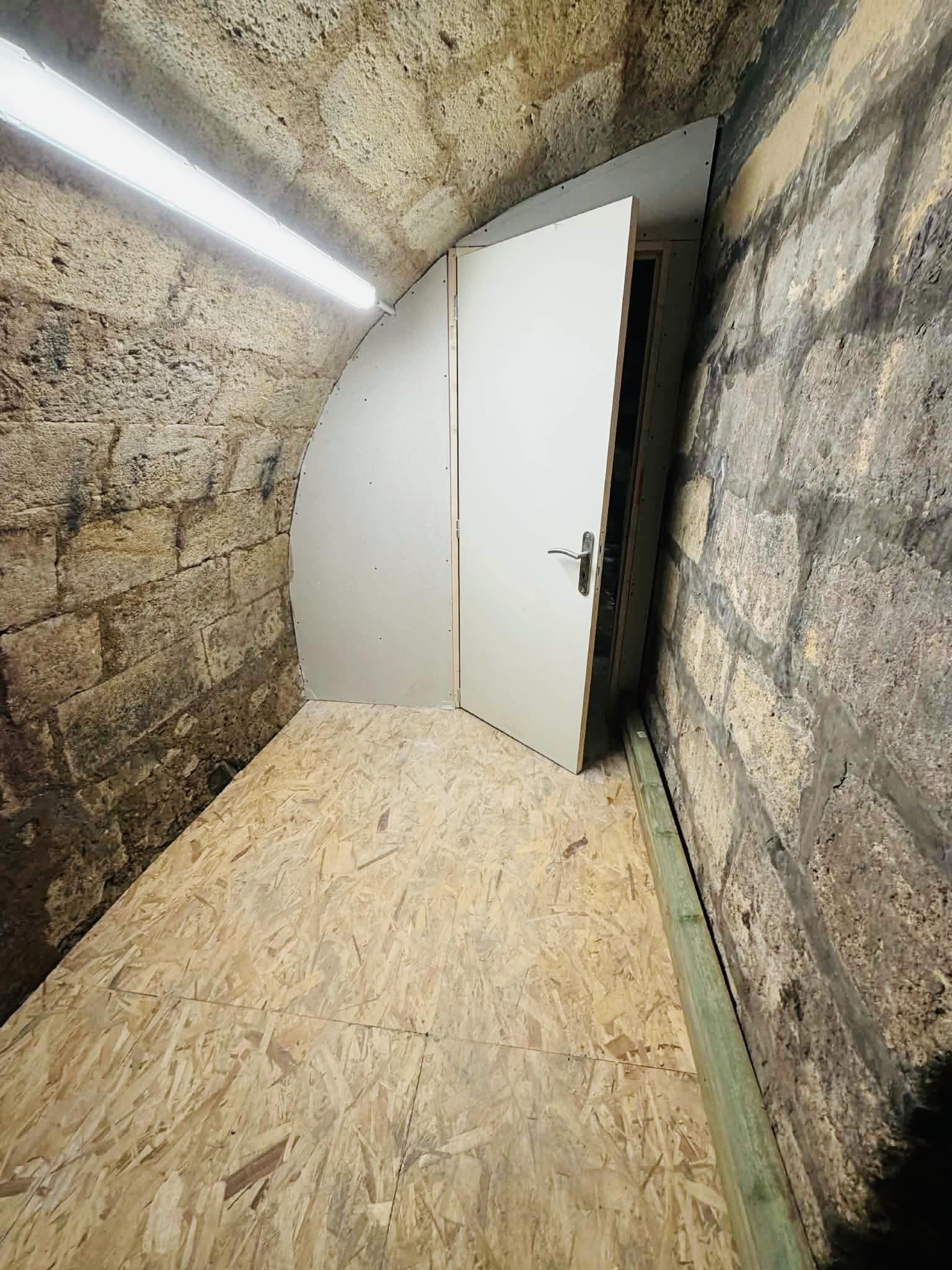 Cave à louer dans Bordeaux