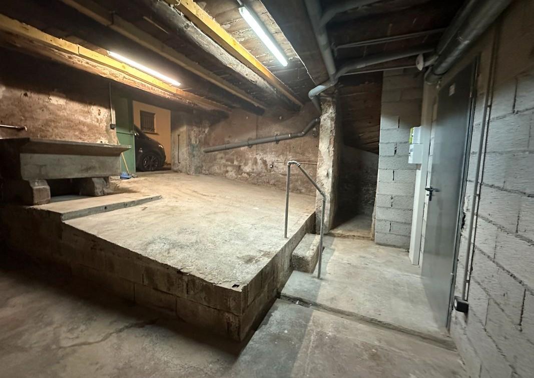 Atelier/espace de stockage/Local surface 45 m²