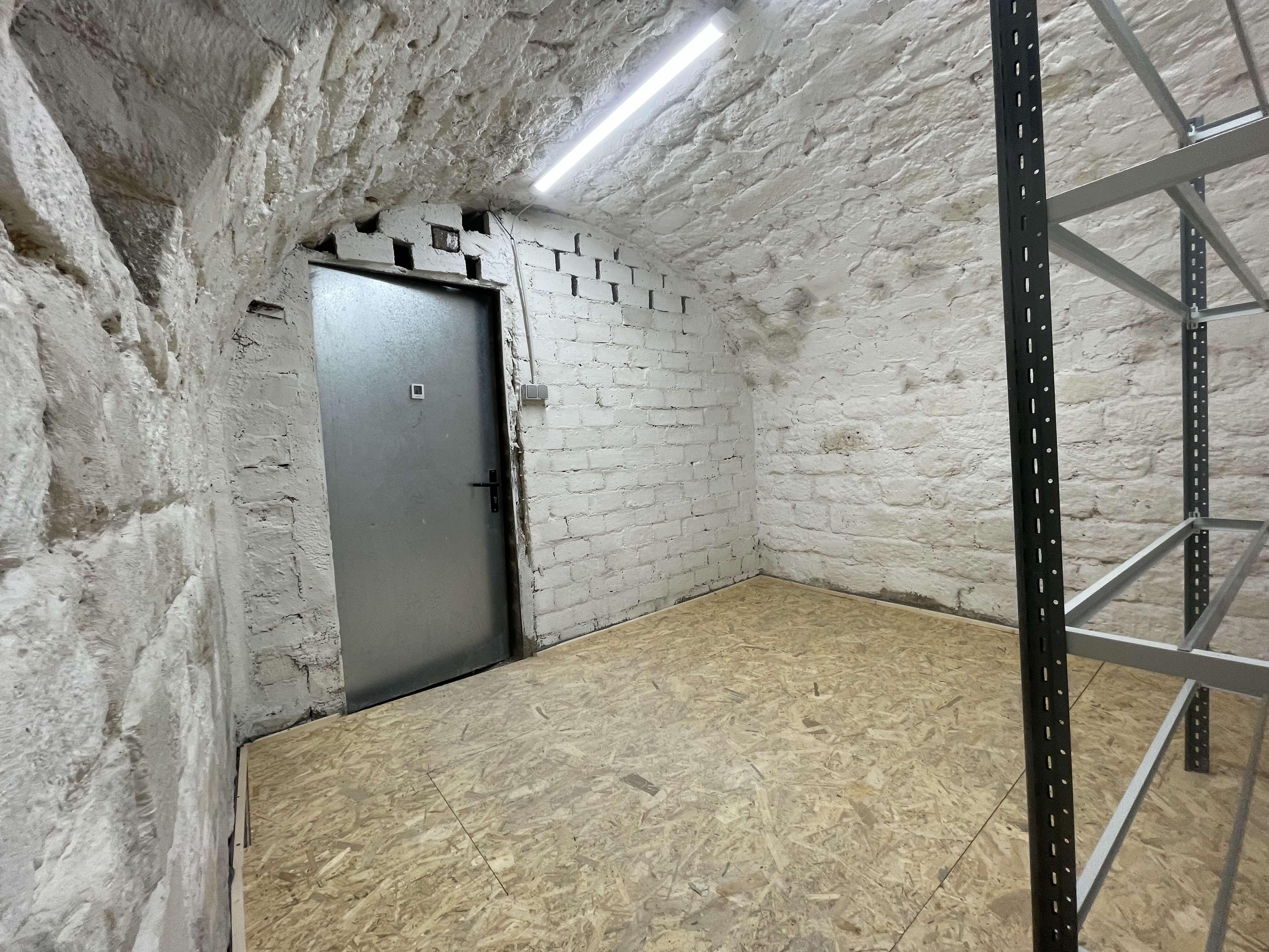 Cave voûtée rénovée – 9 m² – Paris