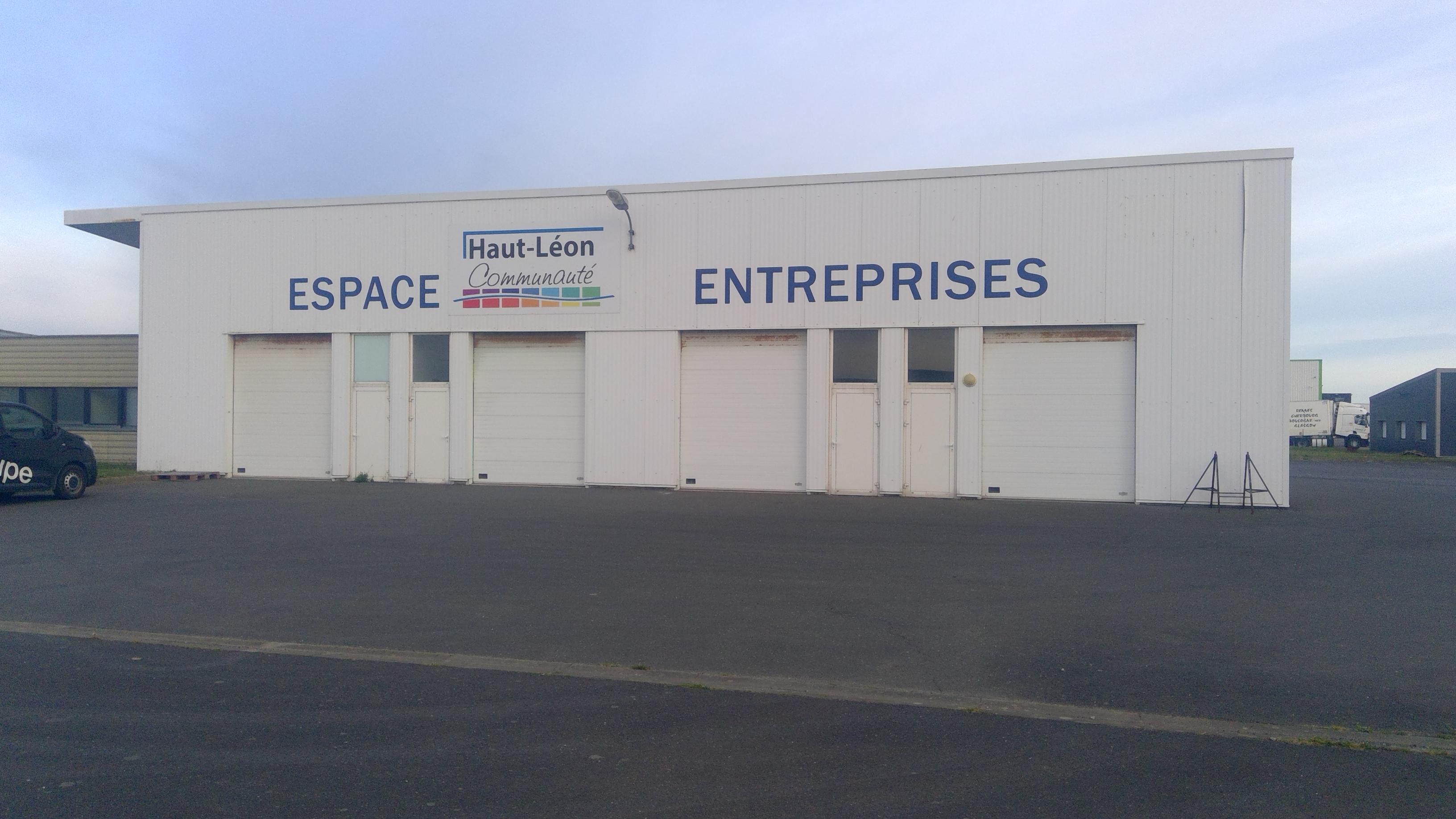 Atelier entrepôt de stockage avec visibilité