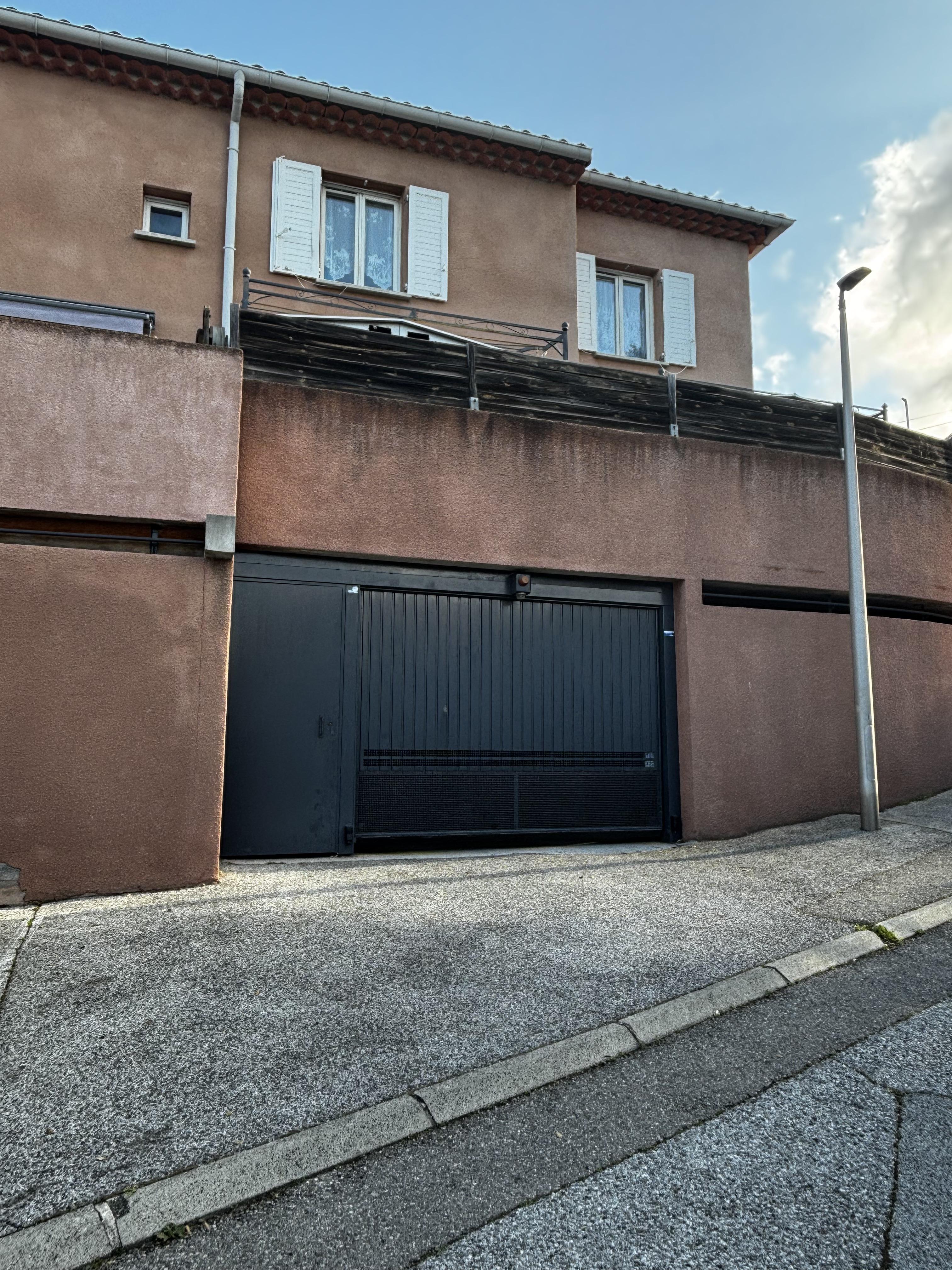 Parking - 13m² - Le Lavandou