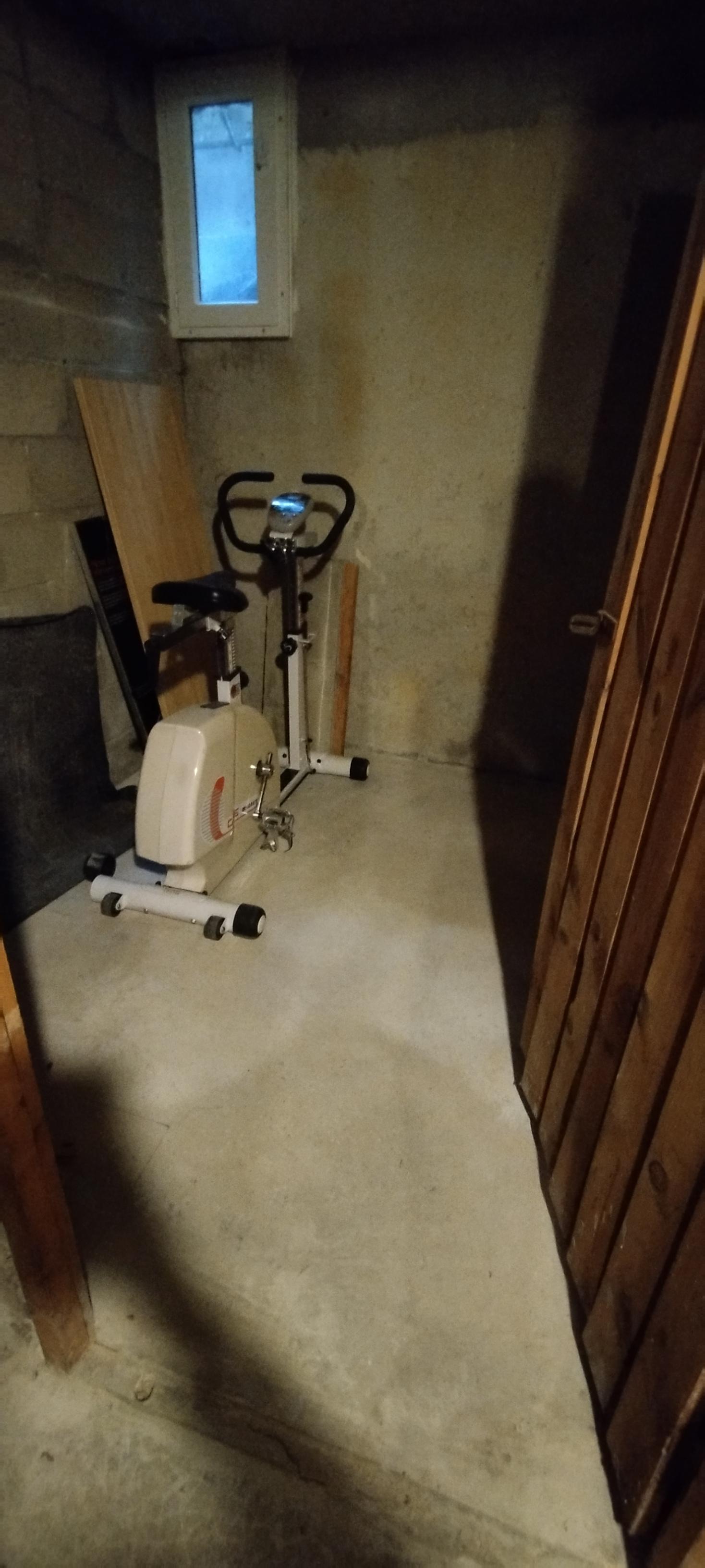 Cave sécurisée 4 m² avec ascenseur – Idéale