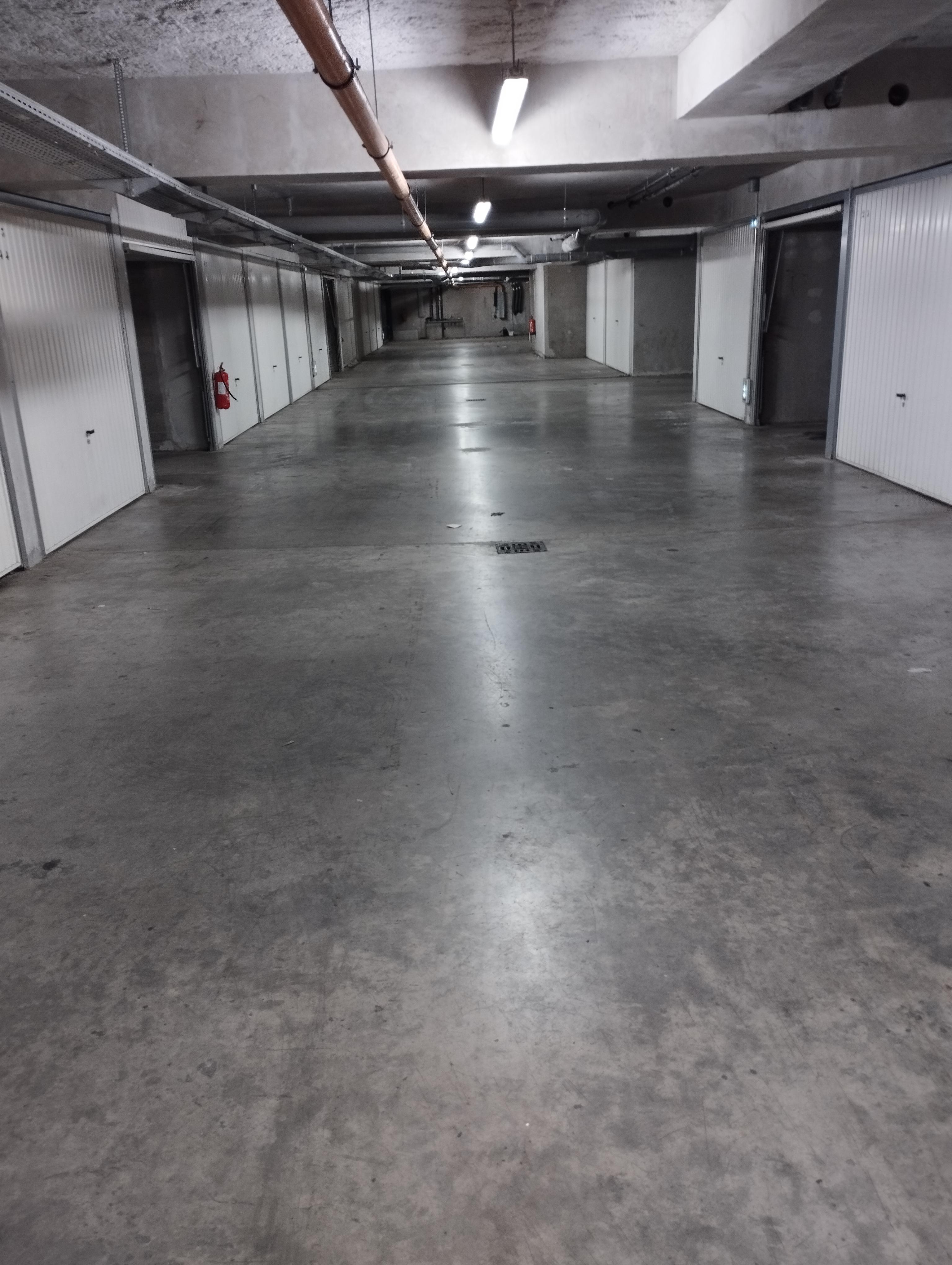 Garage 14m² à St Genis-Laval