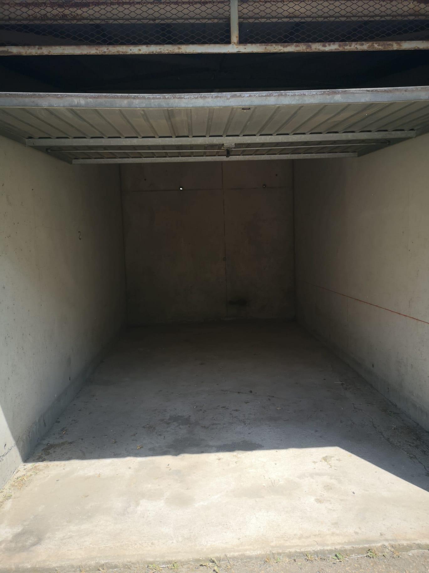 Garage/Box - 13m² à Nîmes