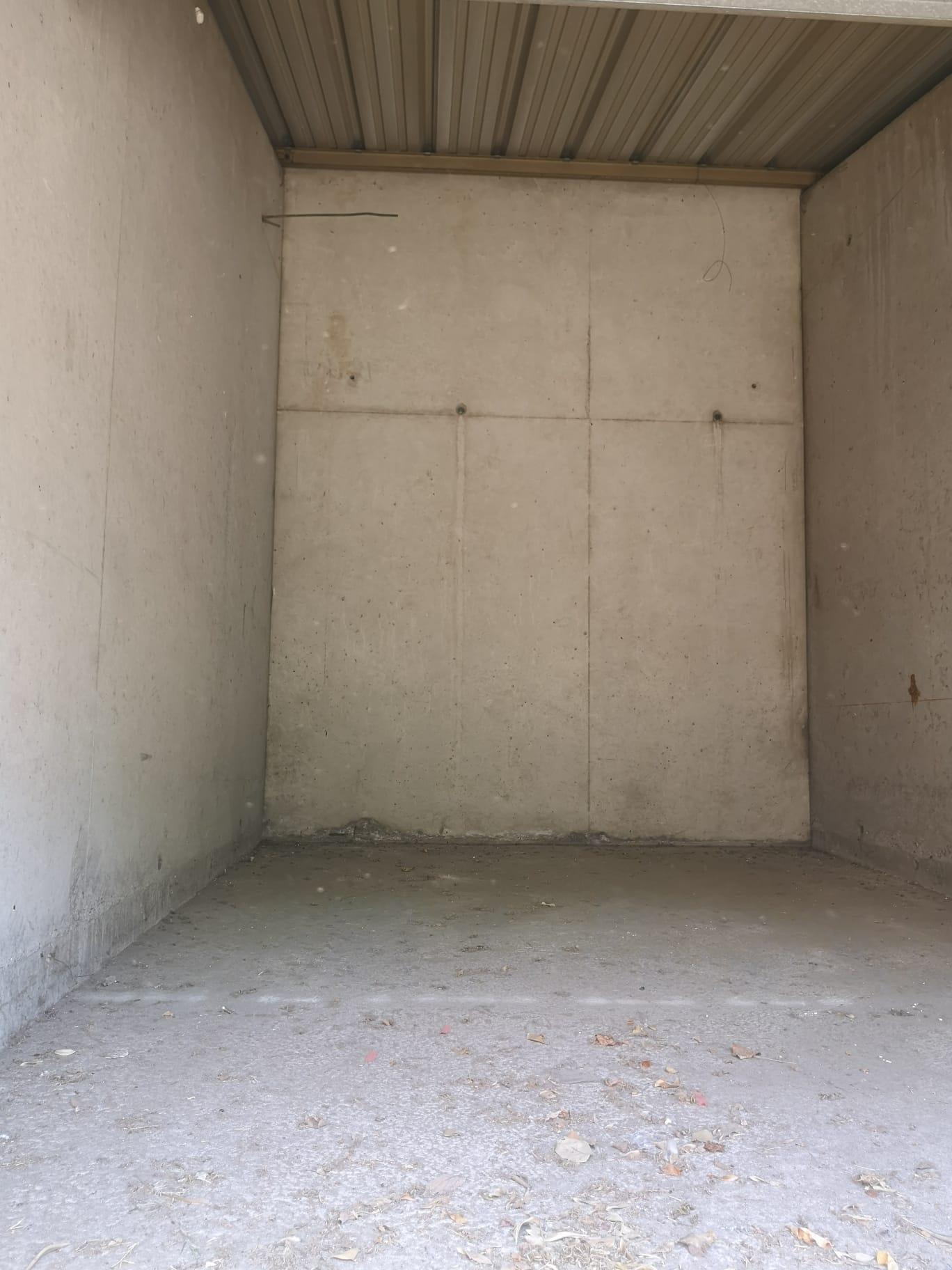 Garage/Box - 13m² à Nîmes