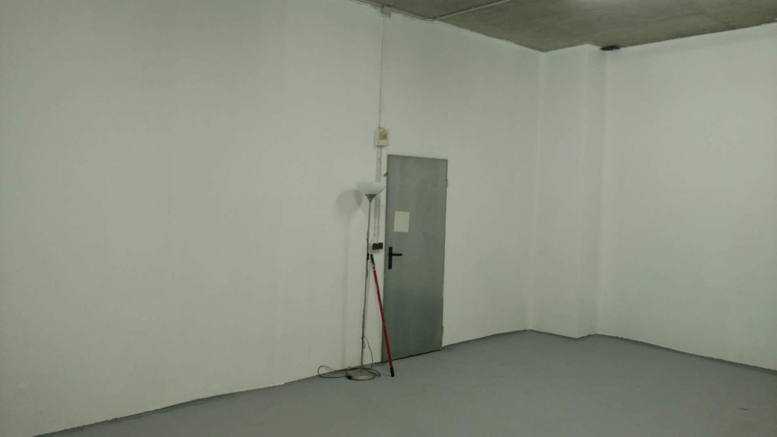 🏛️ Local de stockage – 35 m² |