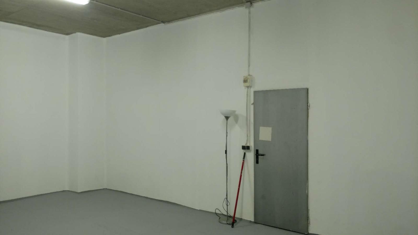 🏛️ Local de stockage – 35 m² |