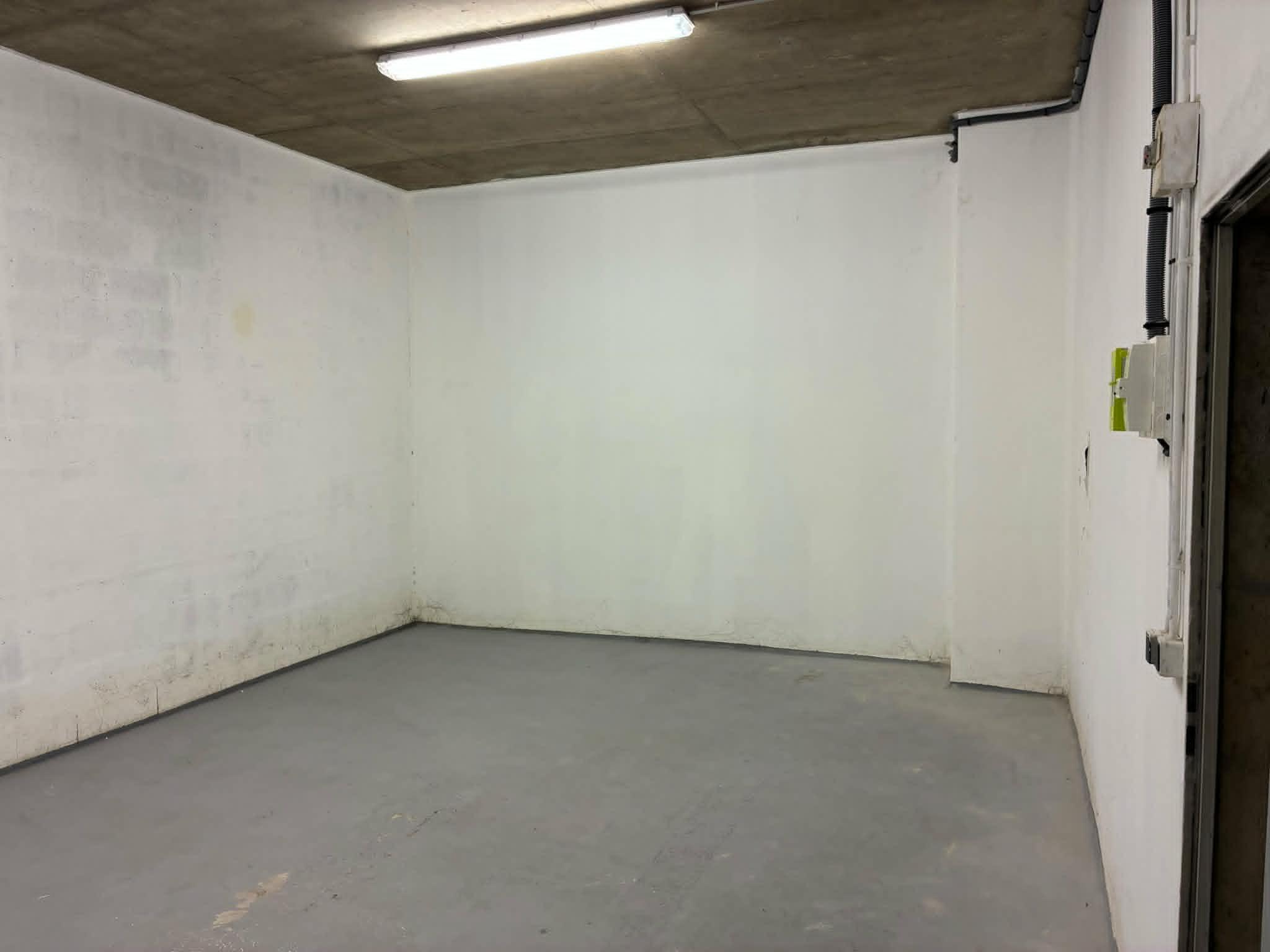 🏛️ Local de stockage – 35 m² |