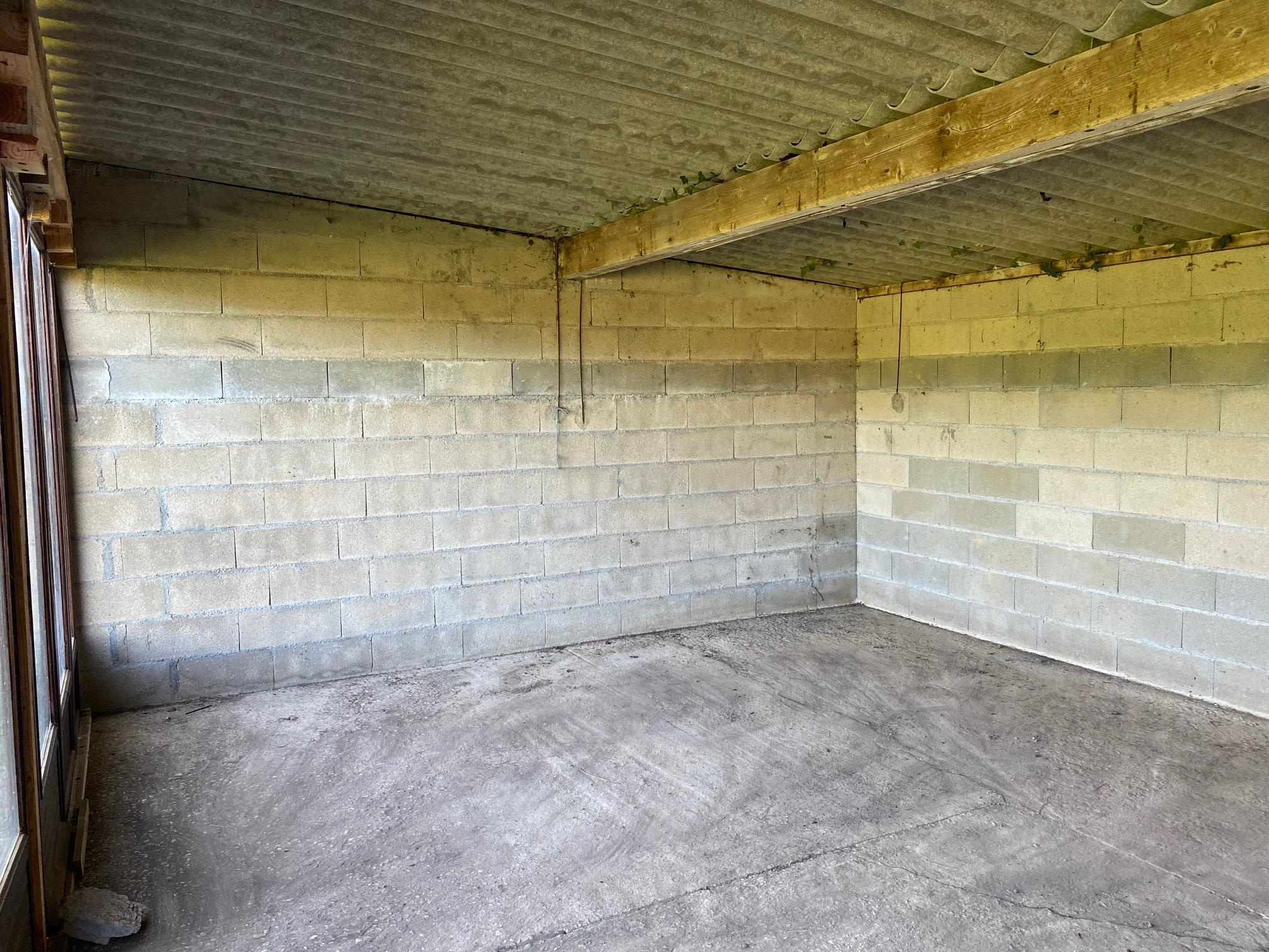 Local de stockage au coeur d'une propriété sécurisée