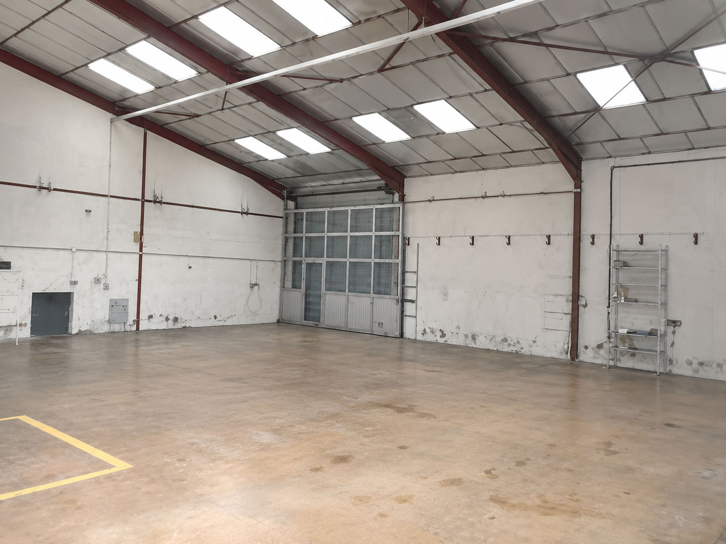 Locaux, box, jusqu'à 300m2