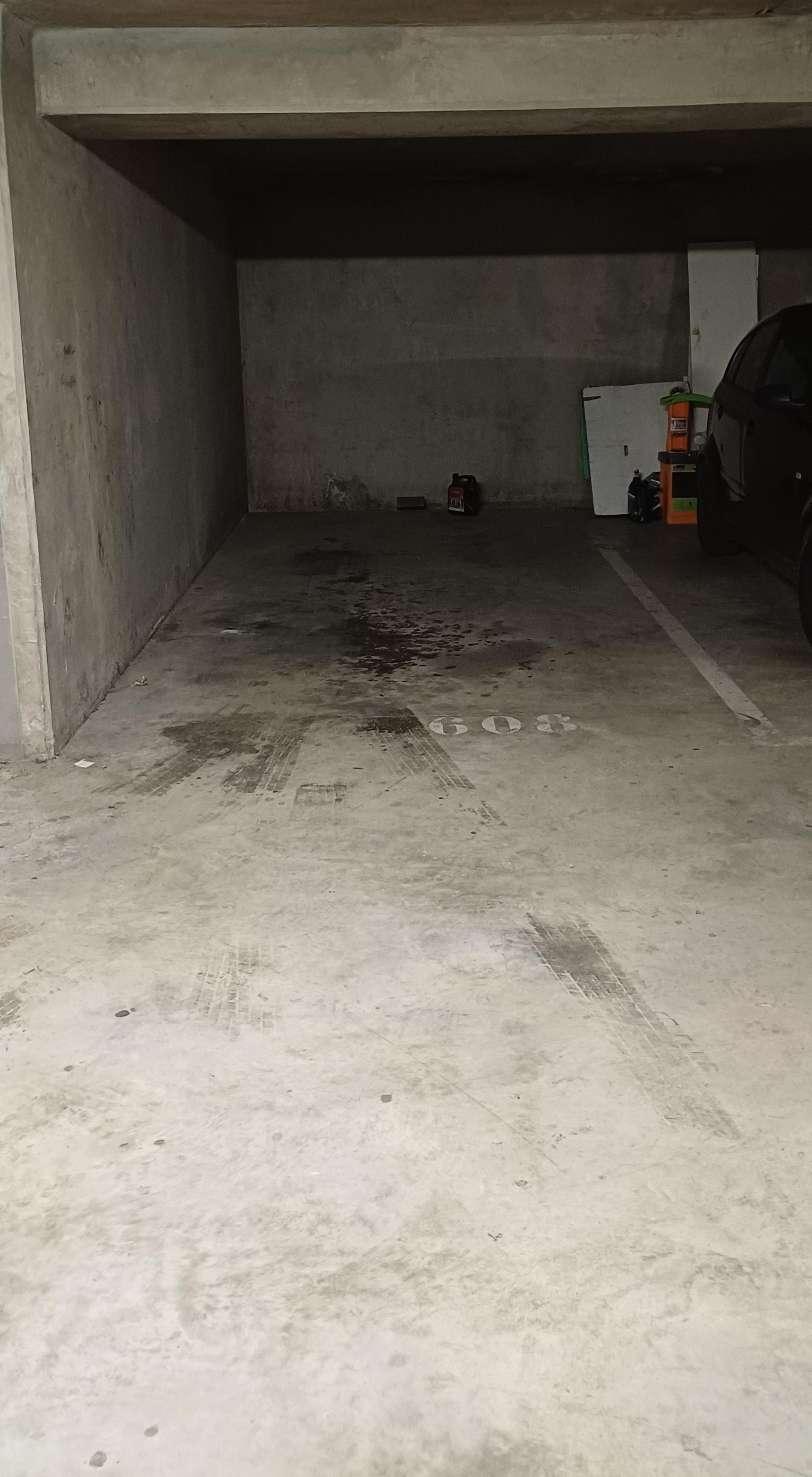 Parking 13m² à Roquebrune-sur-Argens