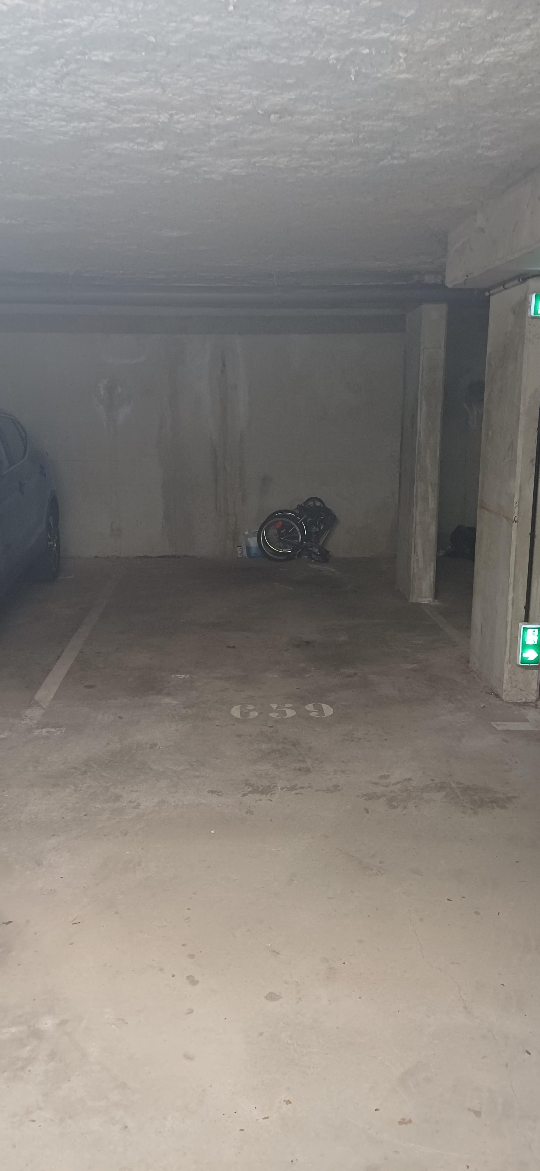 Parking 13m² à Roquebrune-sur-Argens